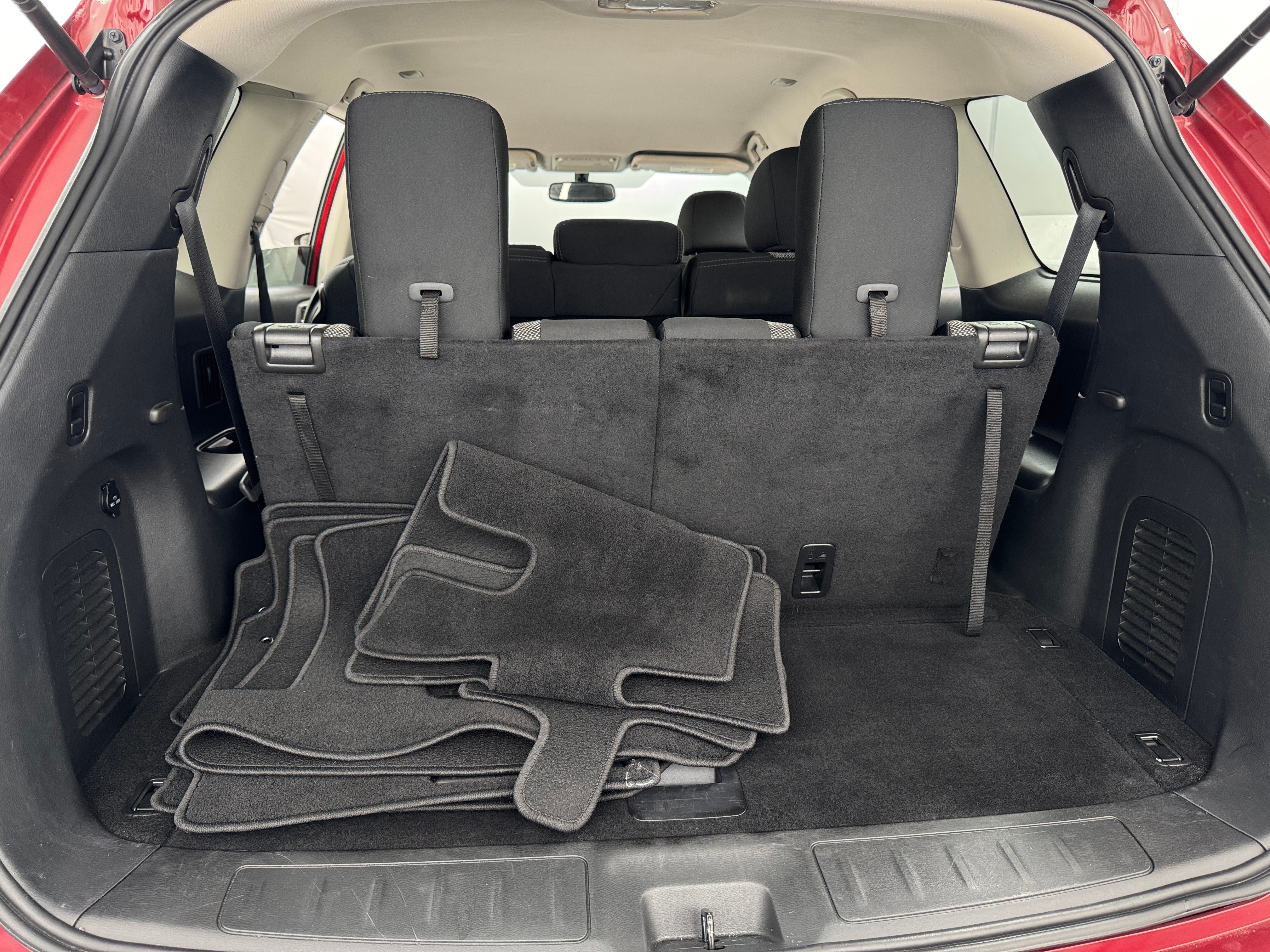 2018 Nissan Pathfinder SV 7