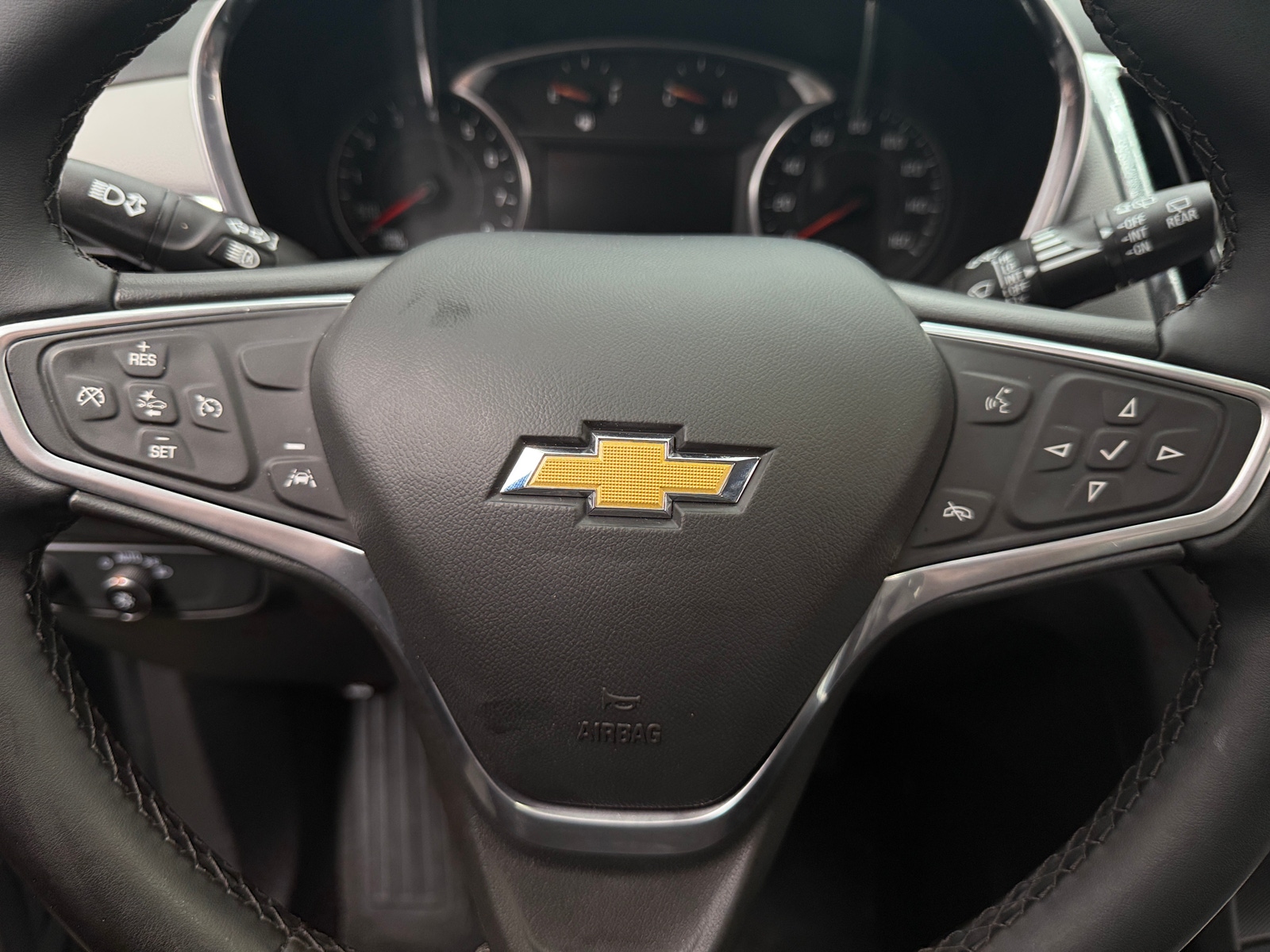 Thumbnail: 2023 Chevrolet Equinox - 5