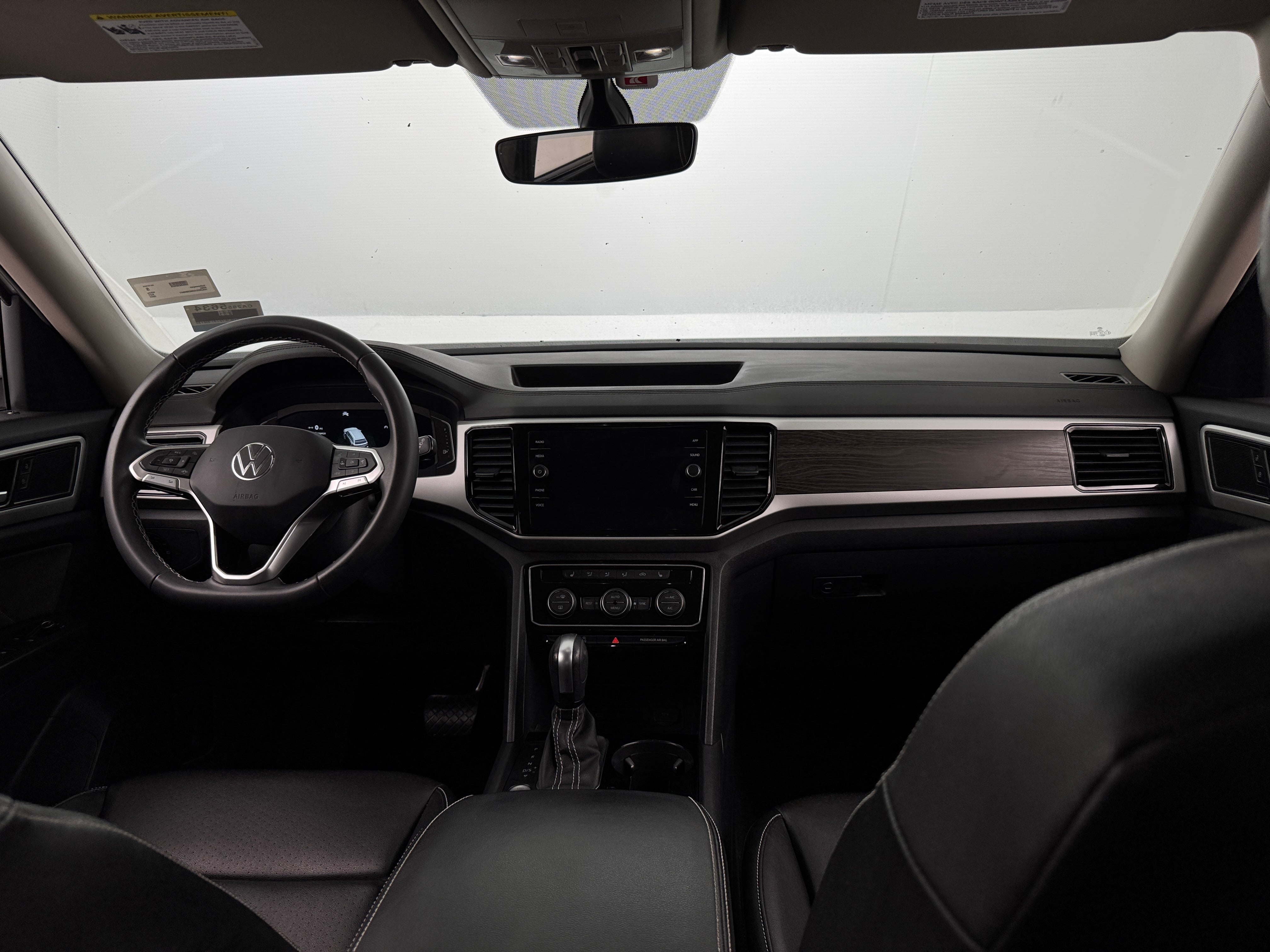 2022 Volkswagen Atlas SE 2