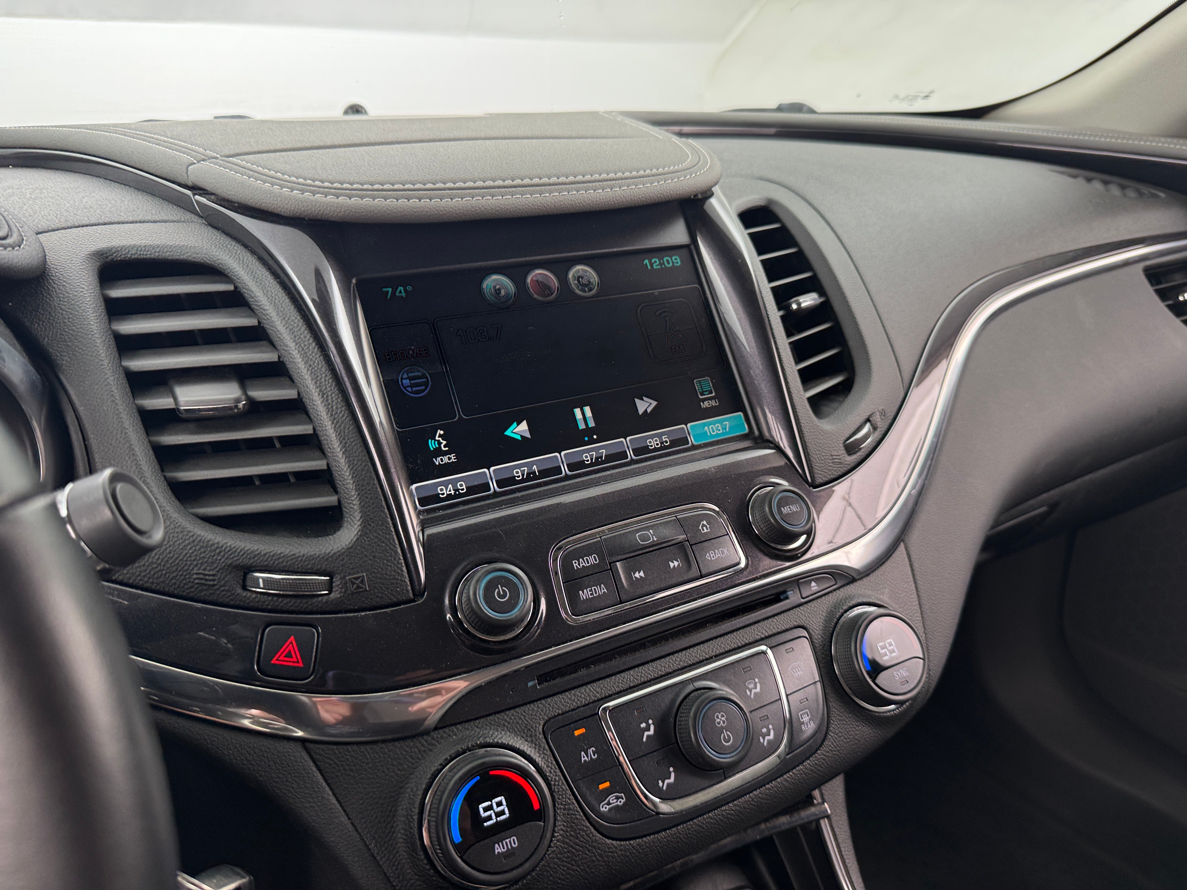 2015 Chevrolet Impala LT 4