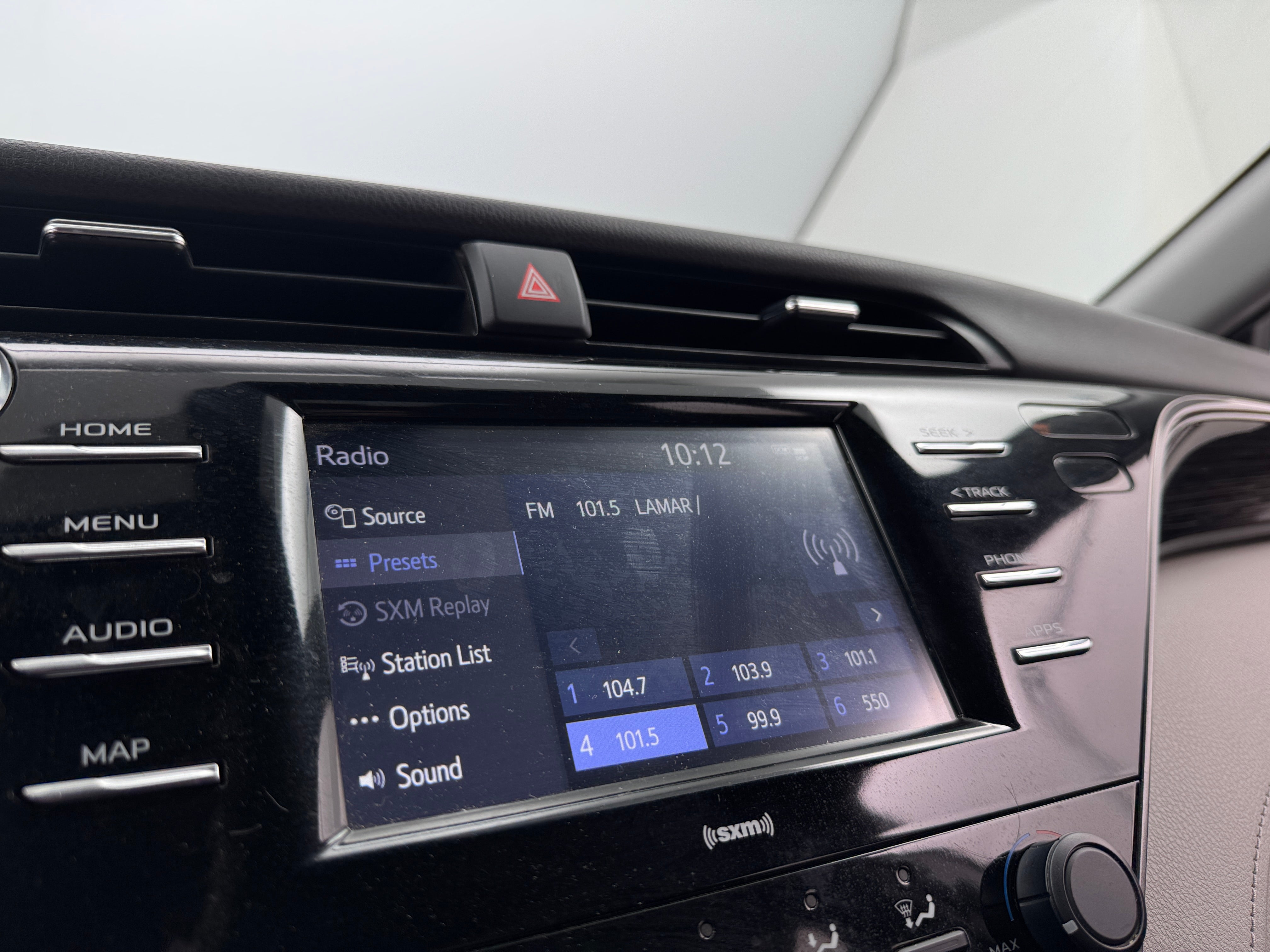2020 Toyota Camry LE 4