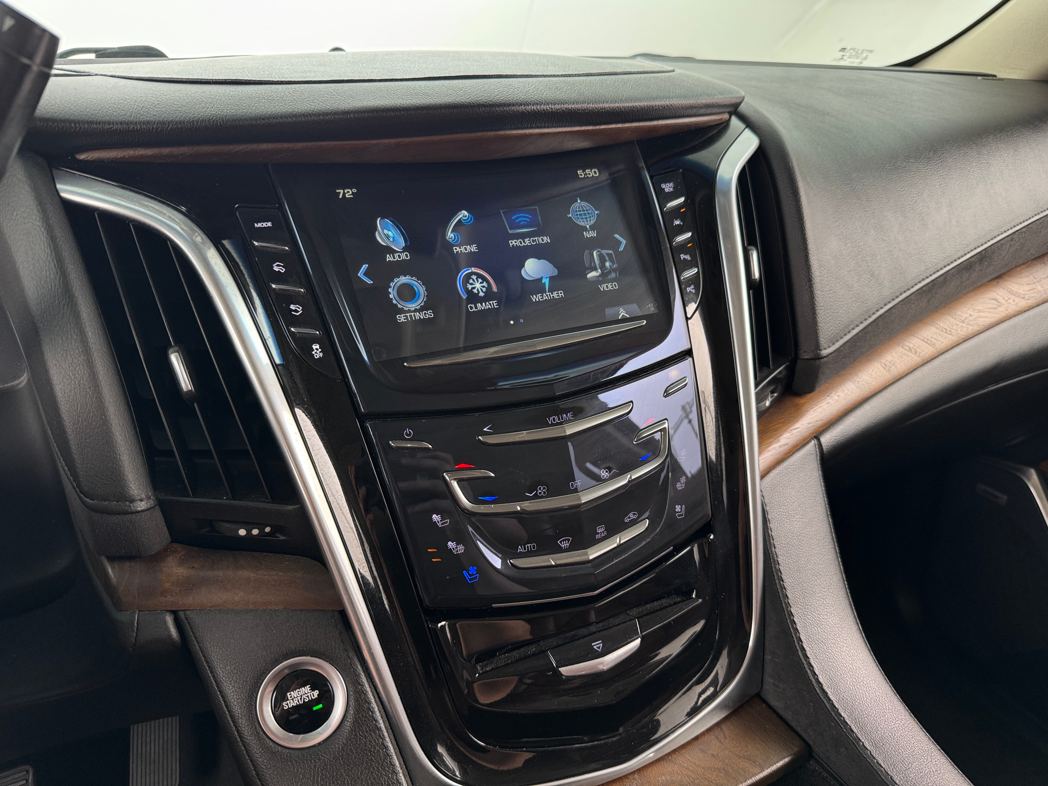 2019 Cadillac Escalade Premium Luxury 3