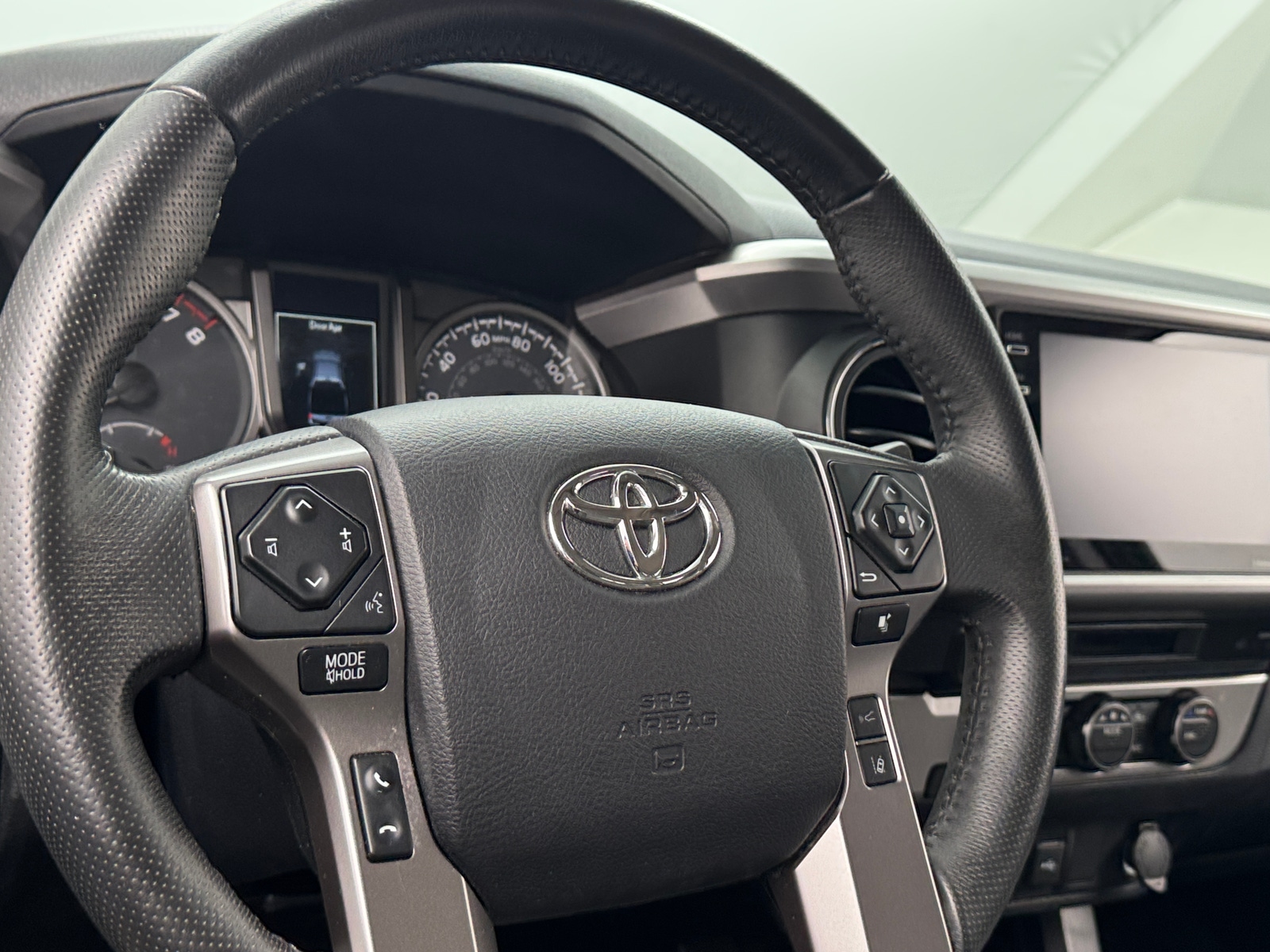 Thumbnail: 2022 Toyota Tacoma - 5