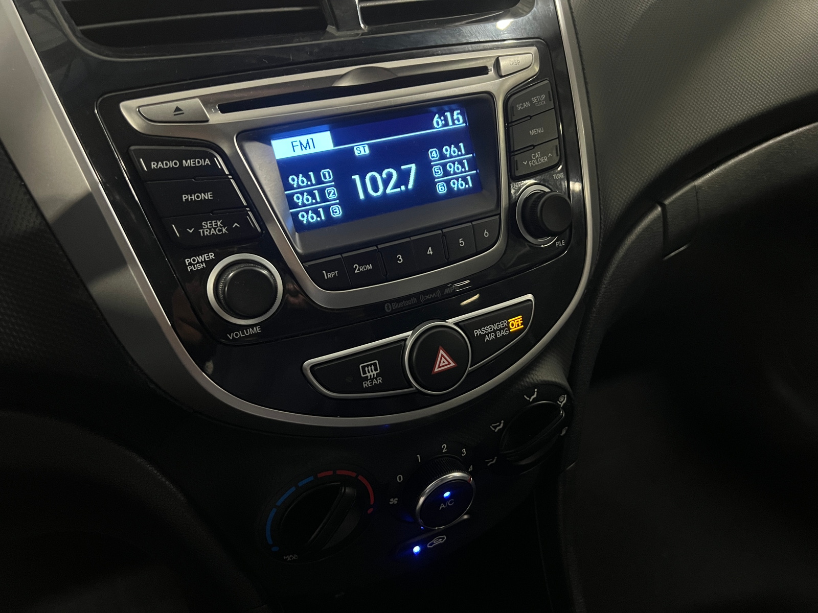 Thumbnail: 2016 Hyundai Accent - 4