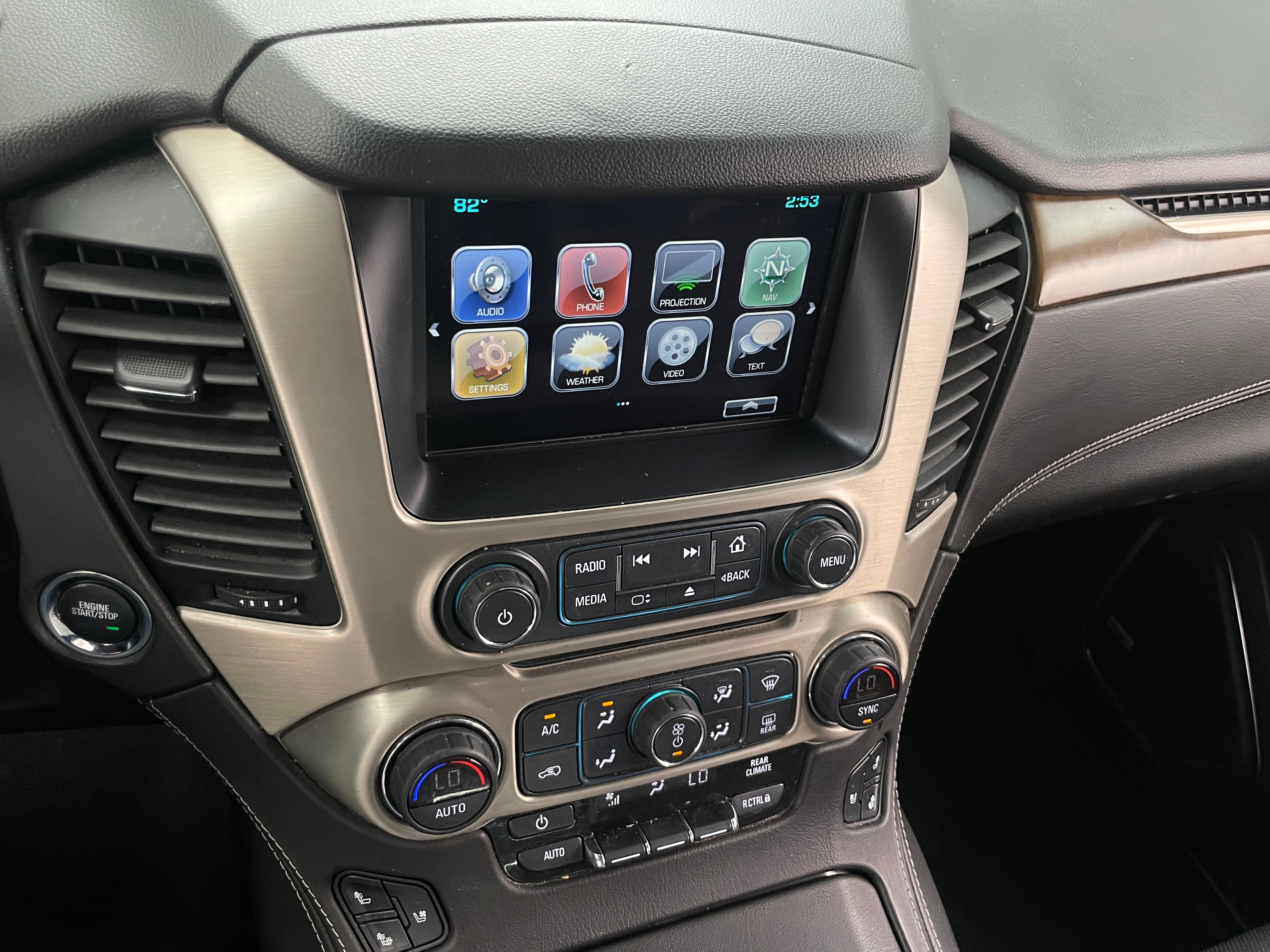 2019 GMC Yukon XL Denali 3