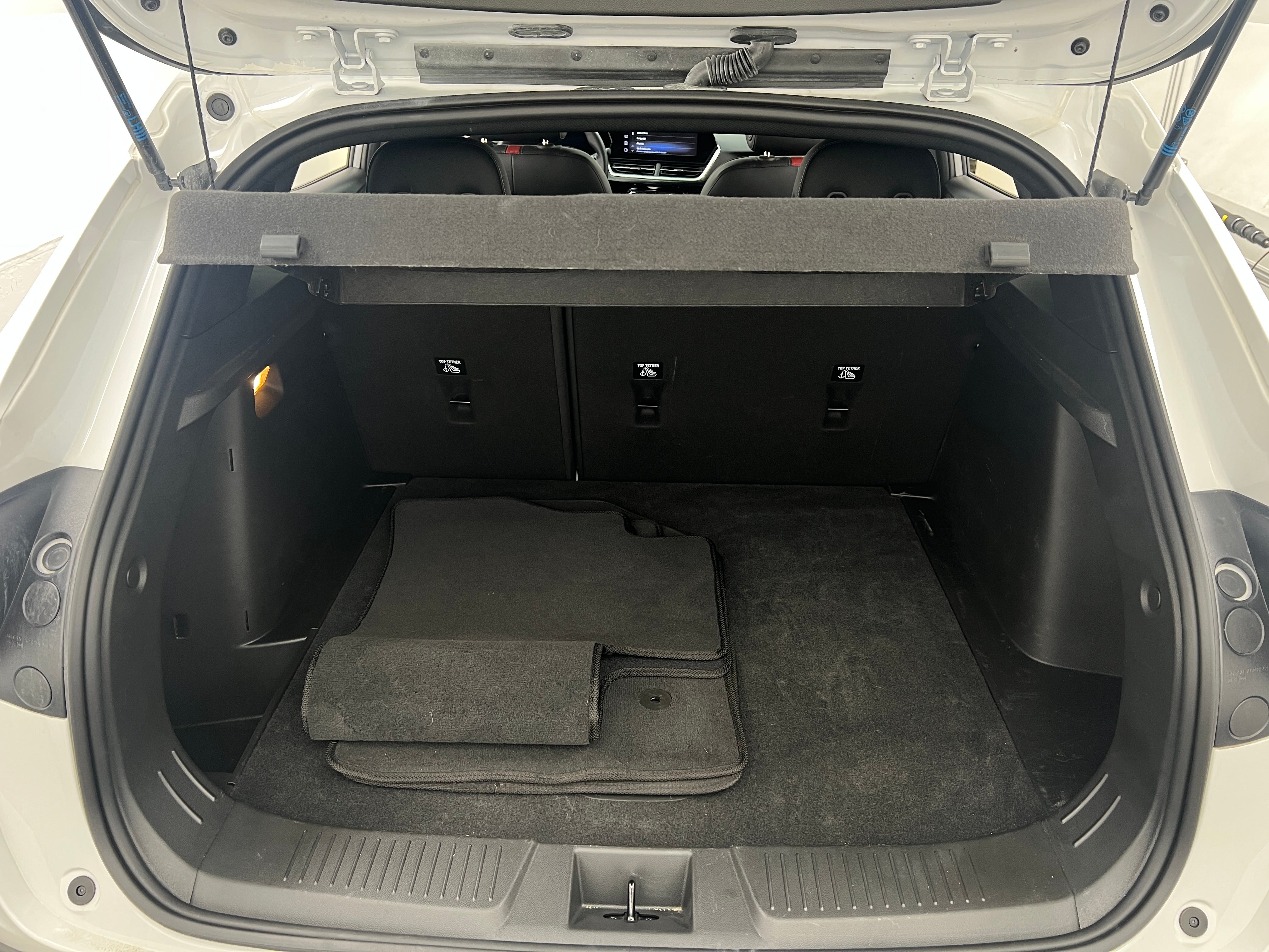 2025 Chevrolet Trax RS 6