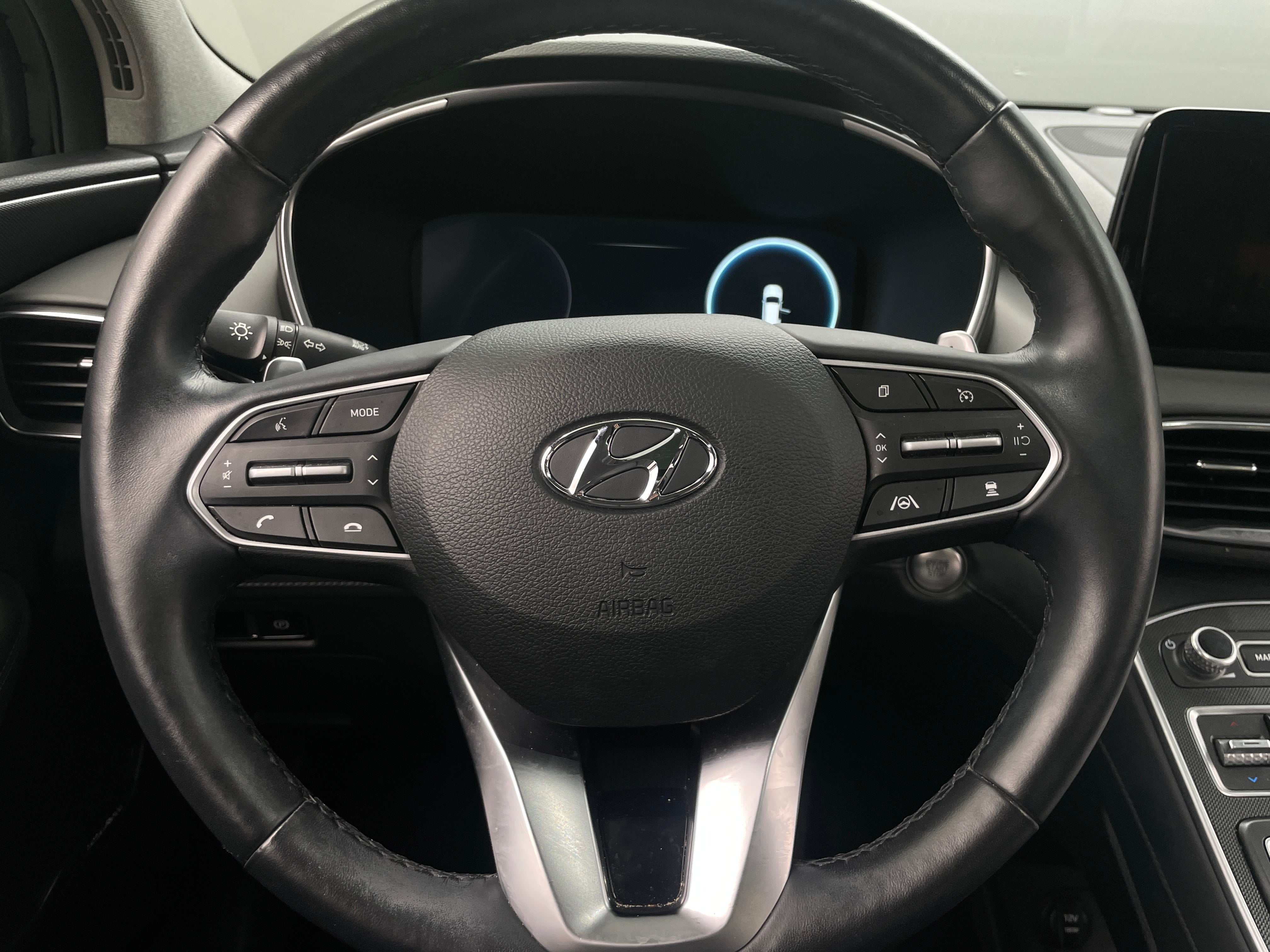 Thumbnail: 2022 Hyundai Santa Fe - 4