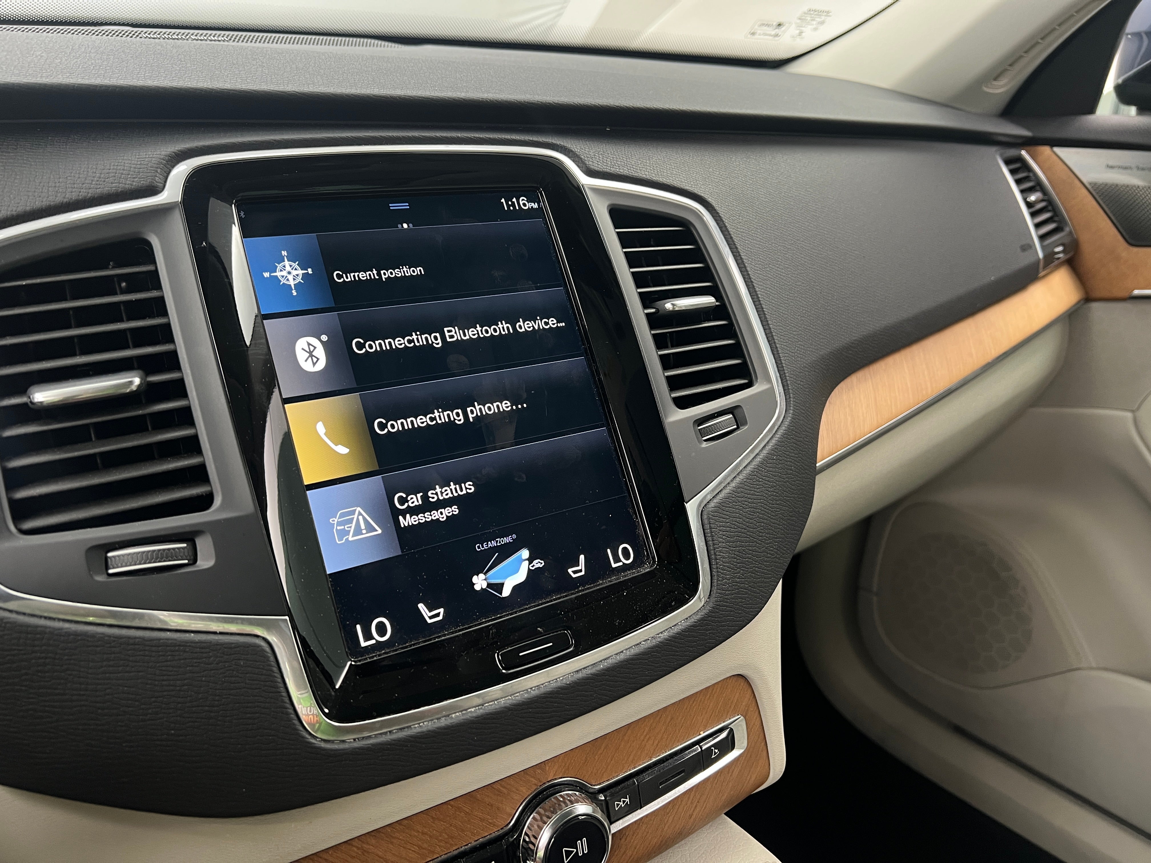 2021 Volvo XC90 T6 Momentum 3