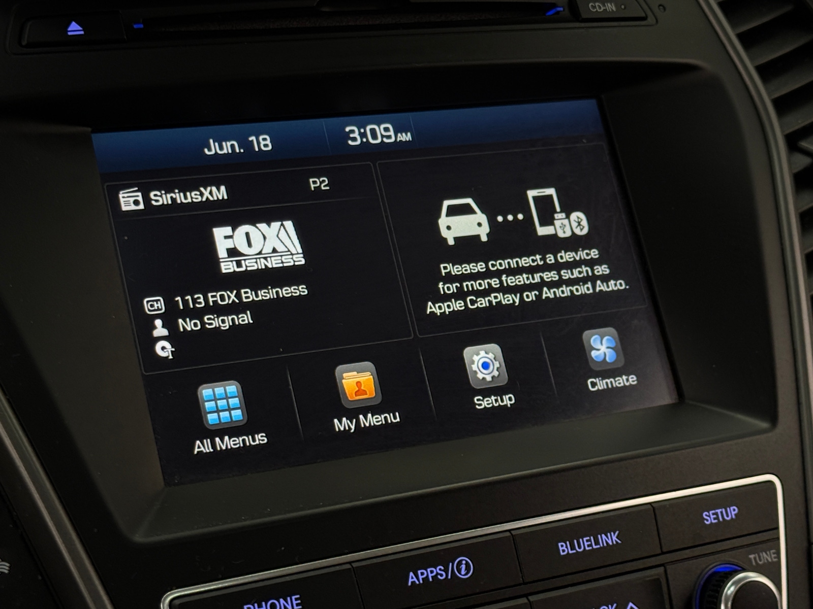 Thumbnail: 2017 Hyundai Santa Fe - 4