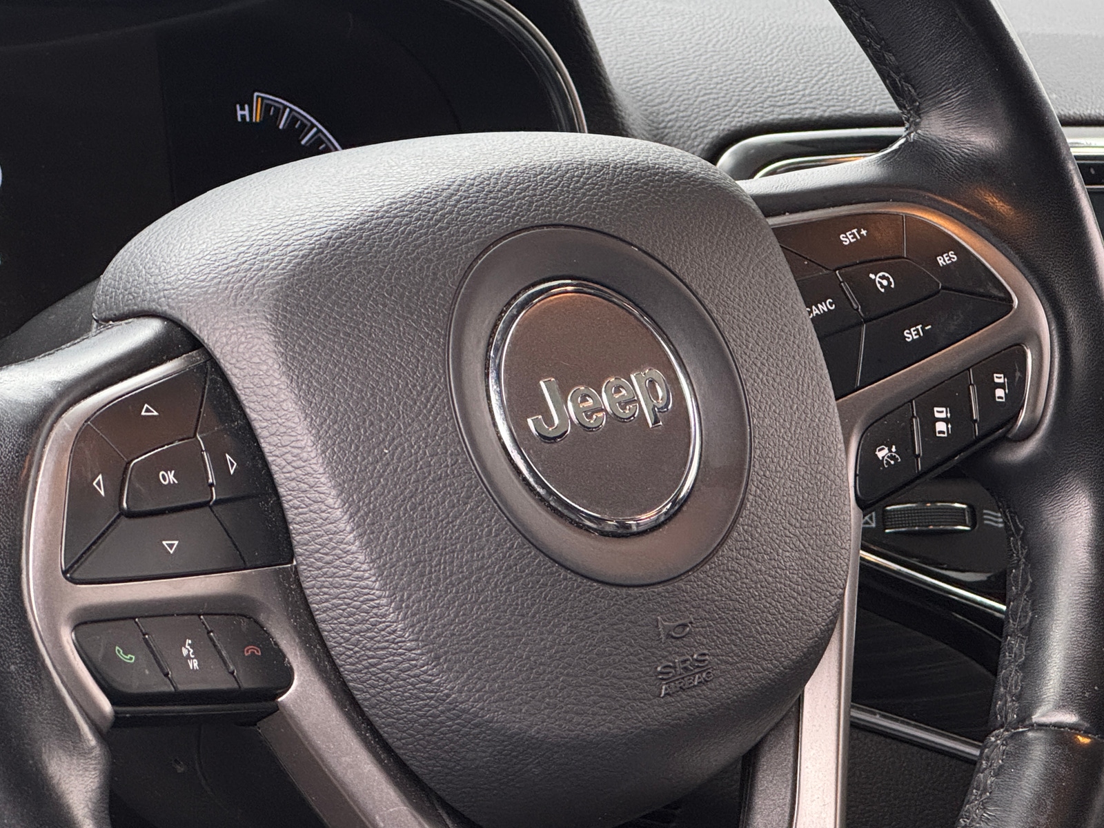 Thumbnail: 2021 Jeep Grand Cherokee - 4