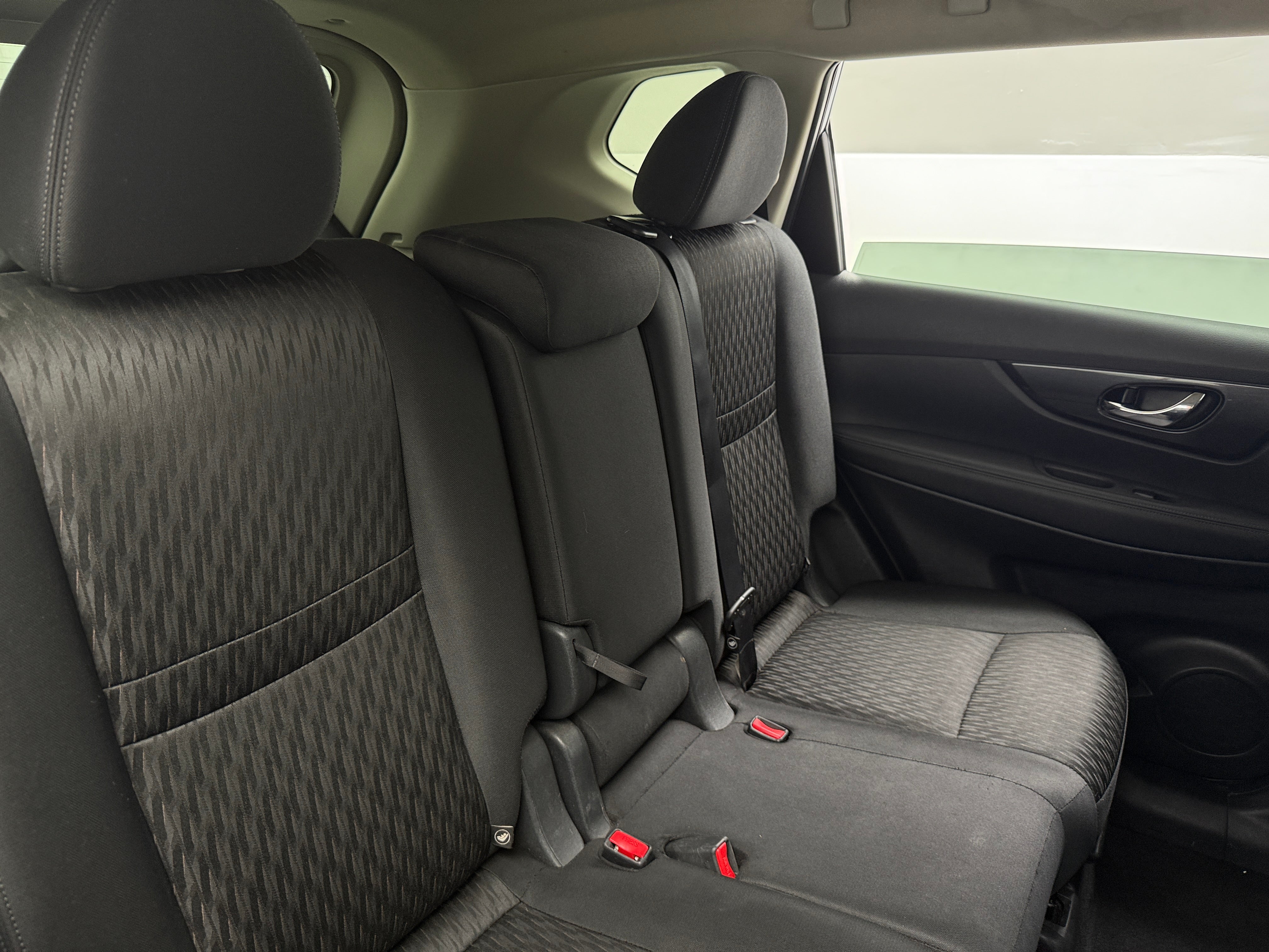 2018 Nissan Rogue SV 5