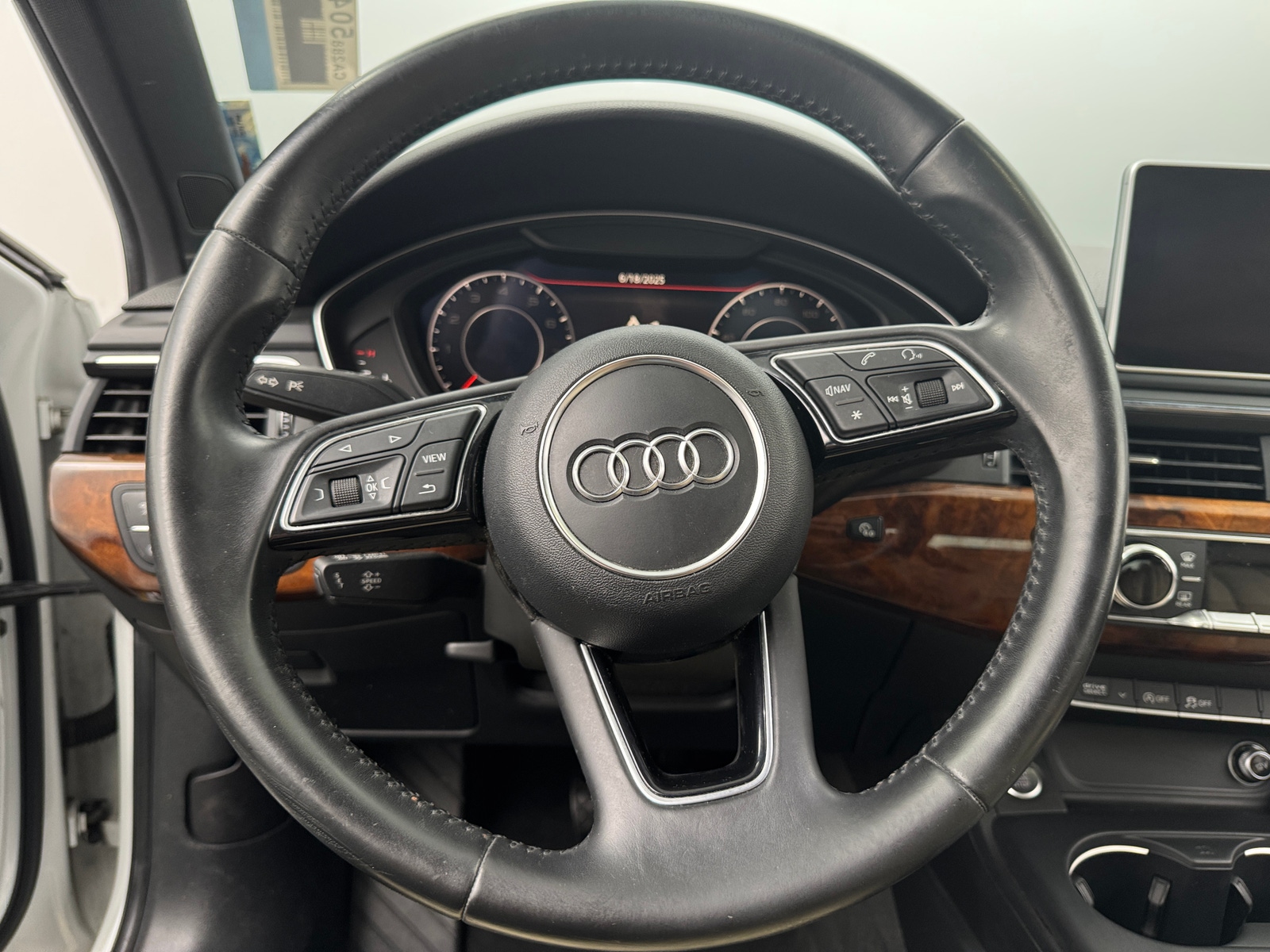 Thumbnail: 2017 Audi A4 - 4