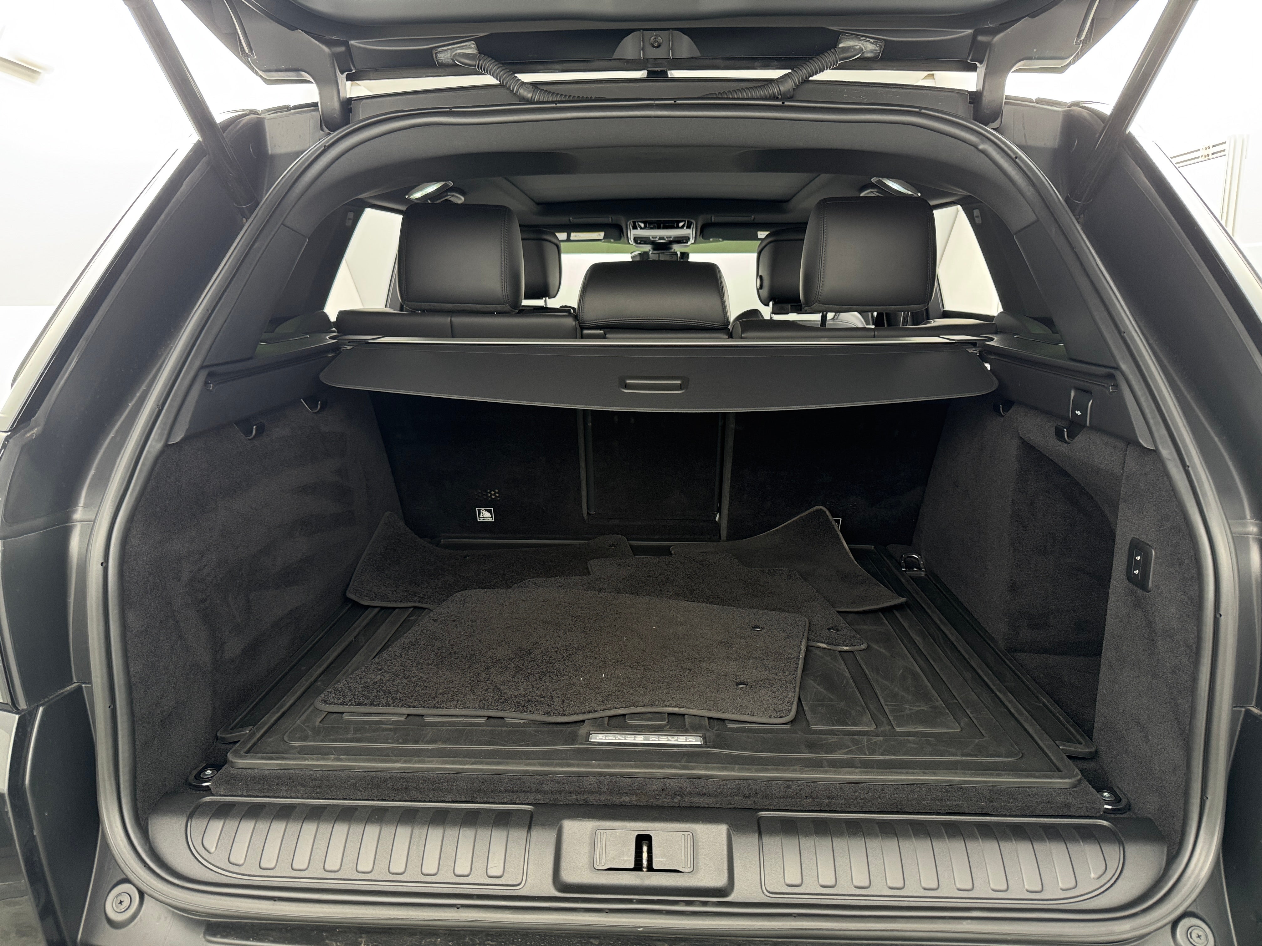 Thumbnail: 2021 Land Rover Range Rover Sport - 6