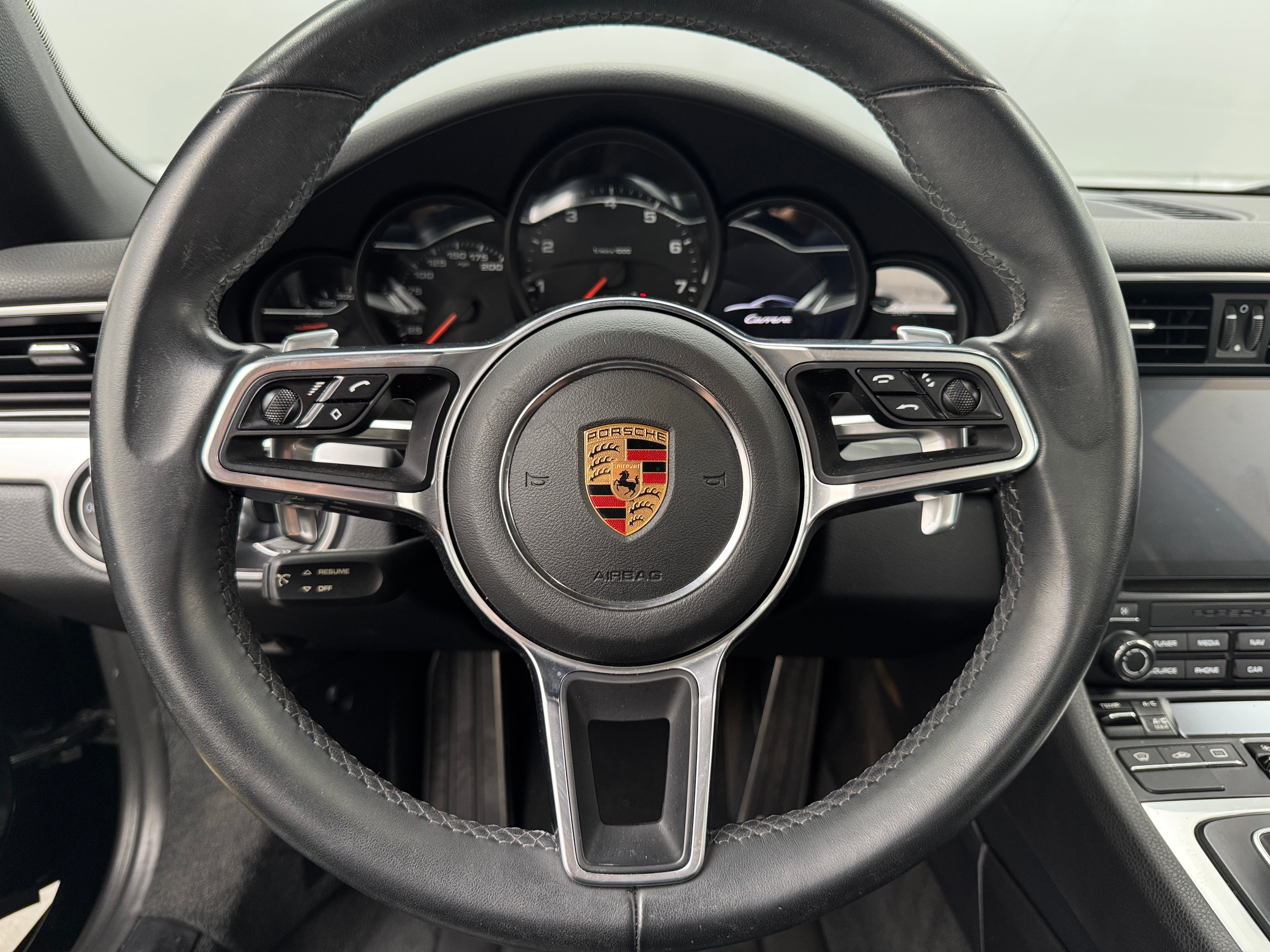 Thumbnail: 2018 Porsche 911 - 3