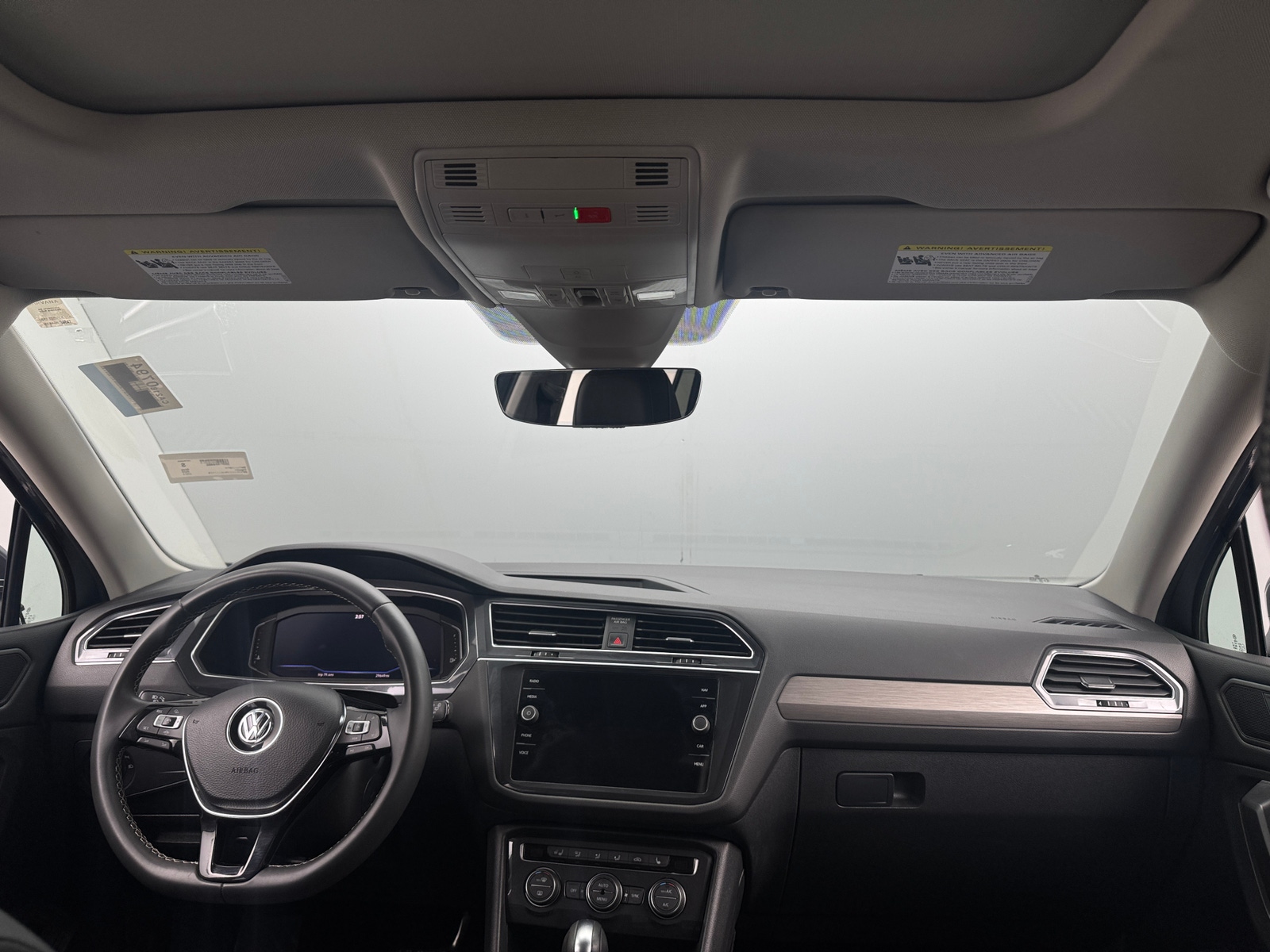 Thumbnail: 2021 Volkswagen Tiguan - 3