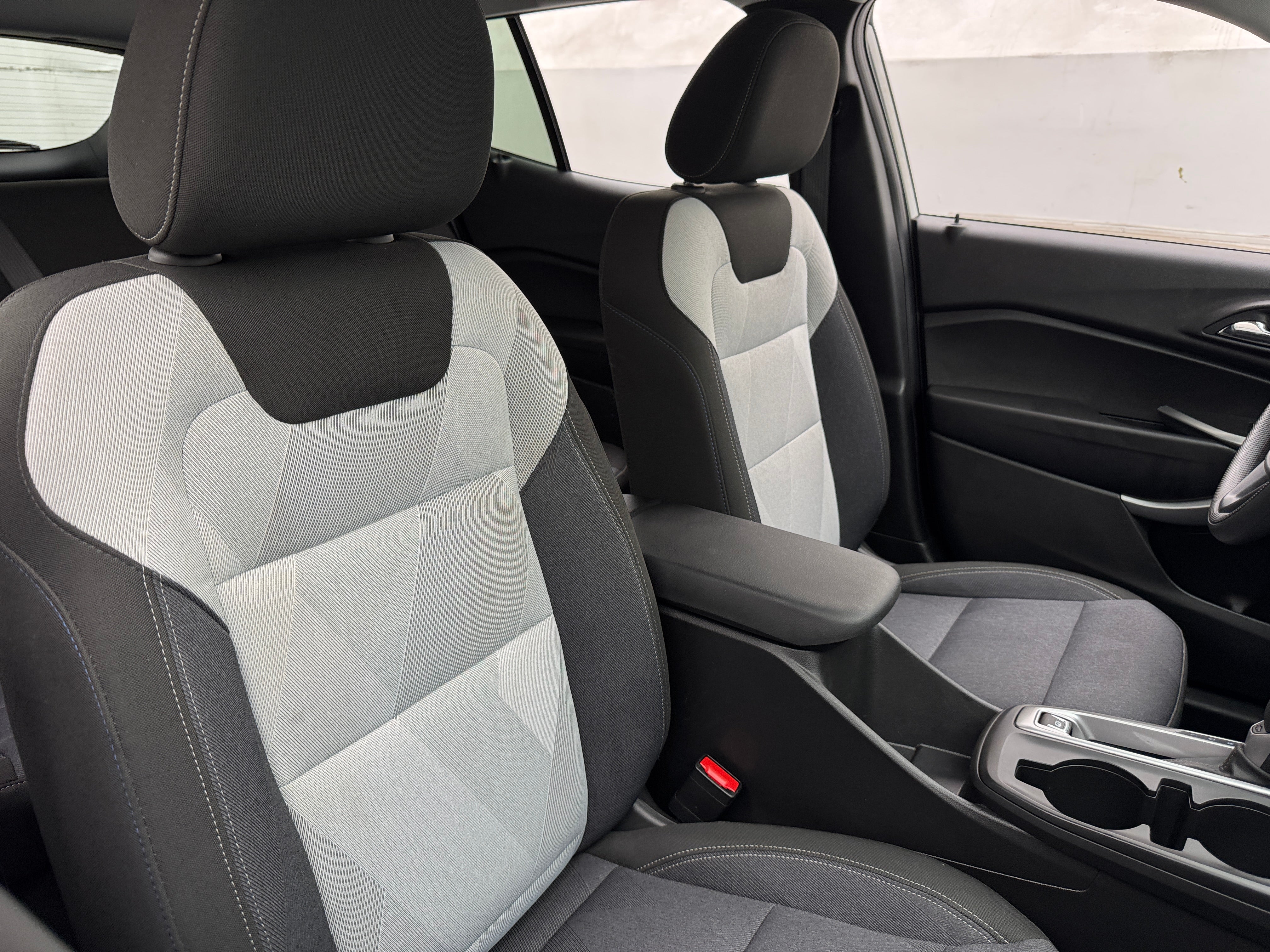 2024 Chevrolet Trax LS 2