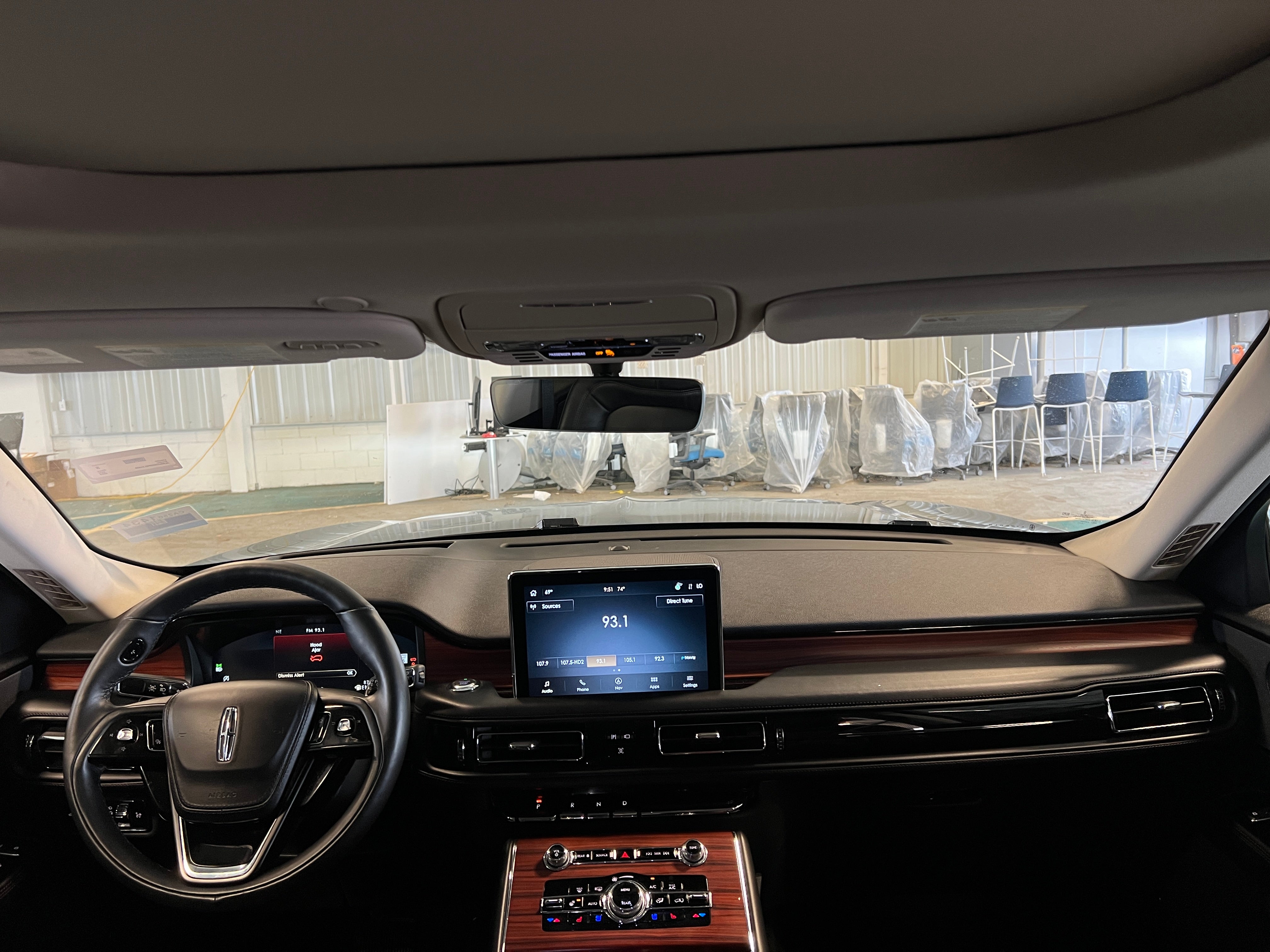 Thumbnail: 2023 Lincoln Aviator - 2