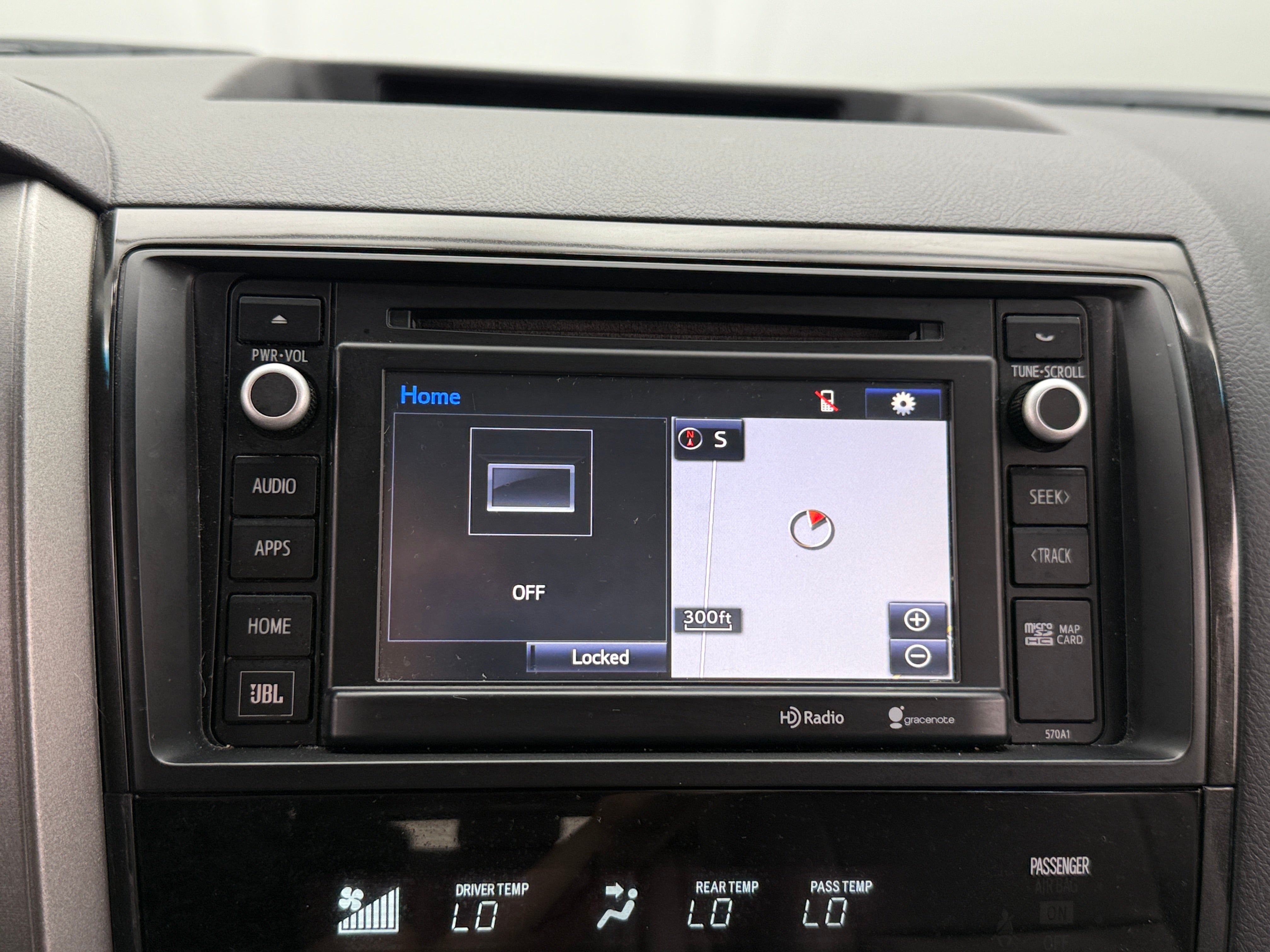 2015 Toyota Sequoia Limited 3