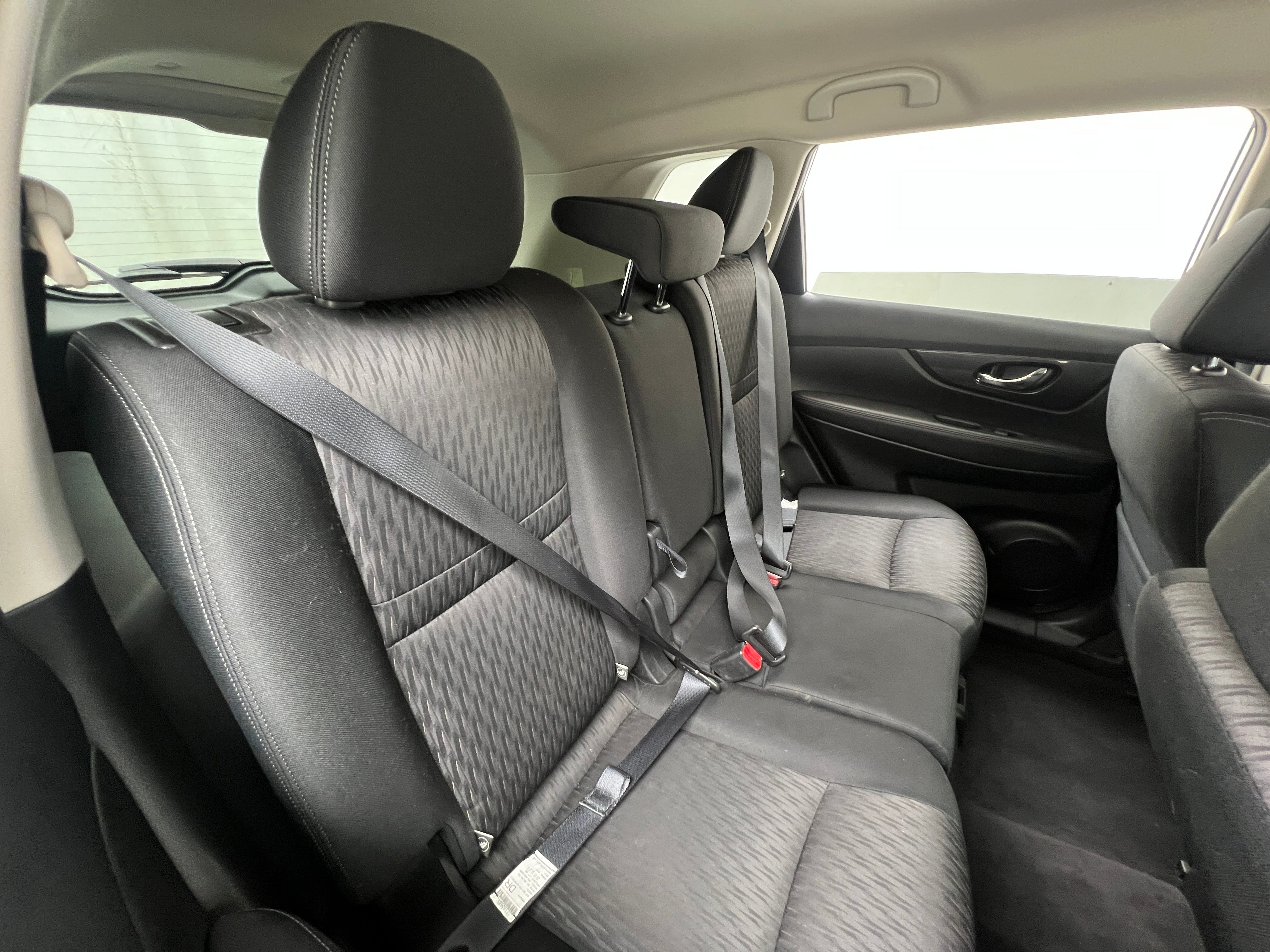 2018 Nissan Rogue SV 6