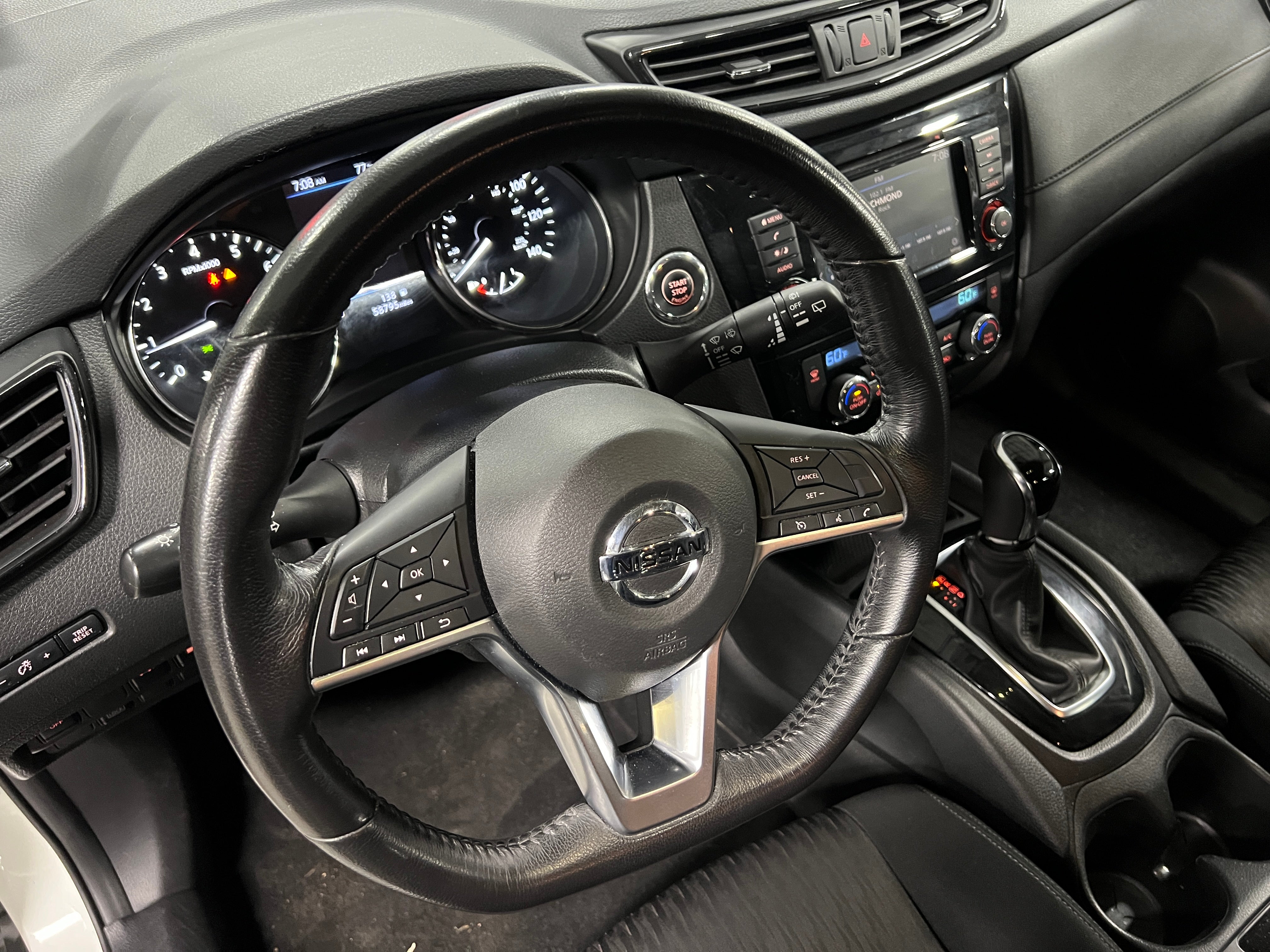 2018 Nissan Rogue SV 5