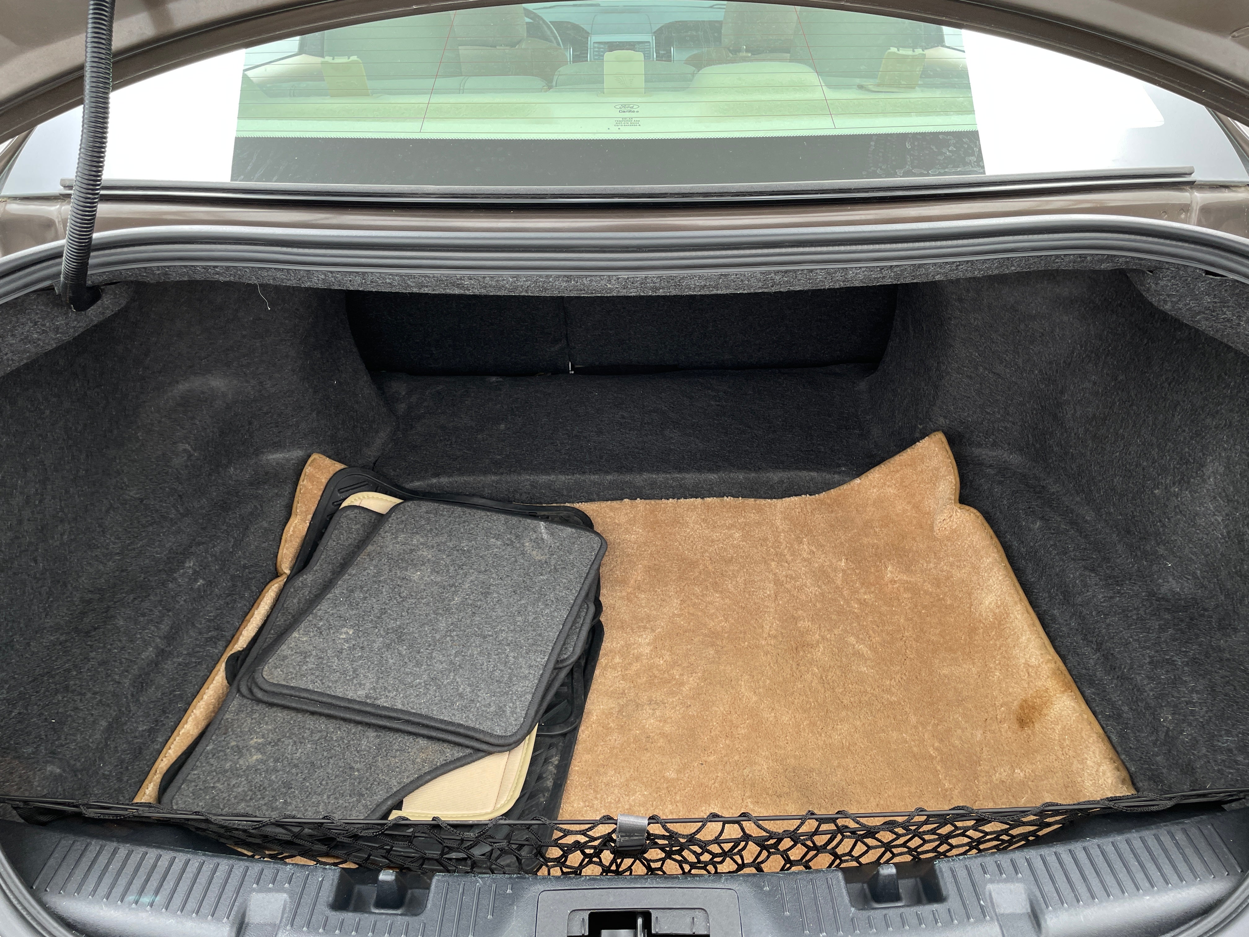 2016 Ford Taurus SEL 7