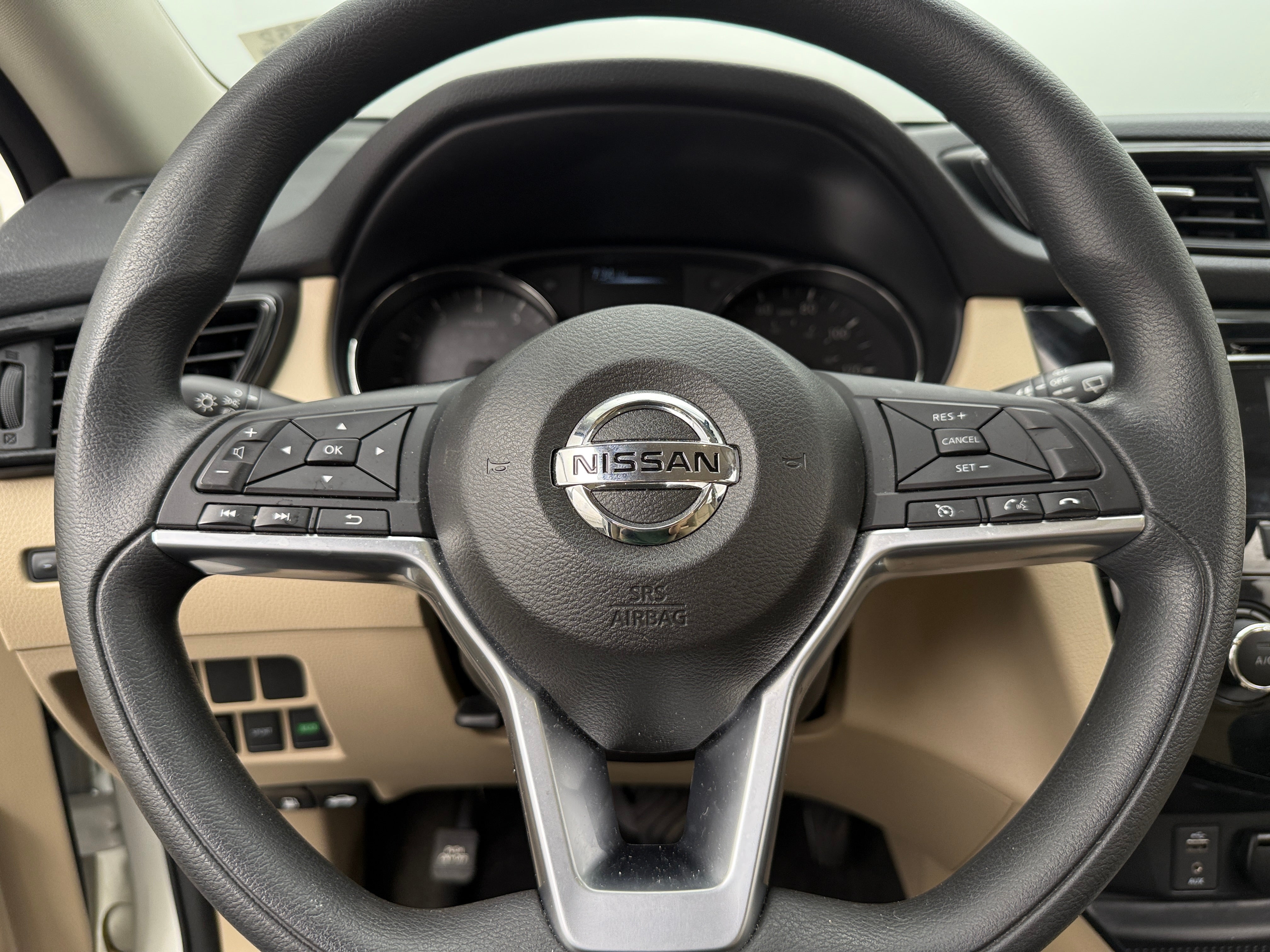 Thumbnail: 2017 Nissan Rogue - 5