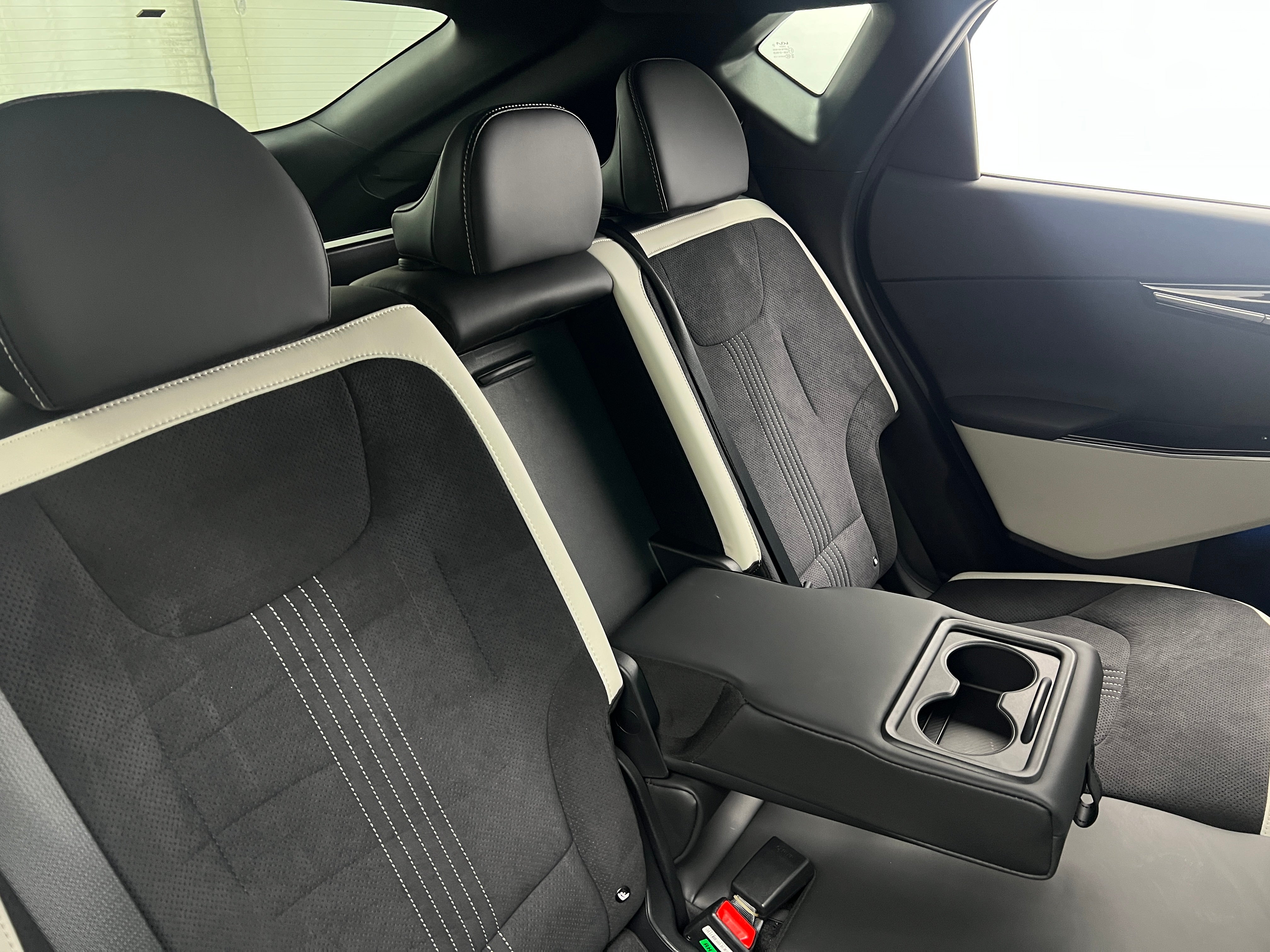 Thumbnail: 2023 Kia EV6 - 5