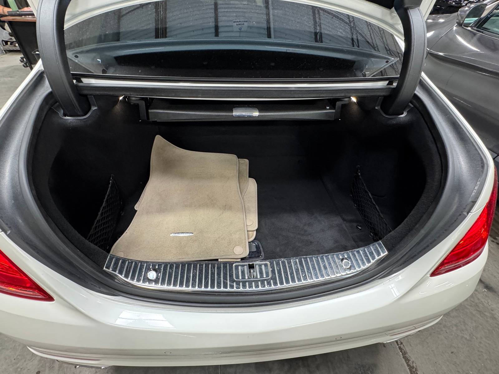 Thumbnail: 2016 Mercedes-Benz S-Class - 6