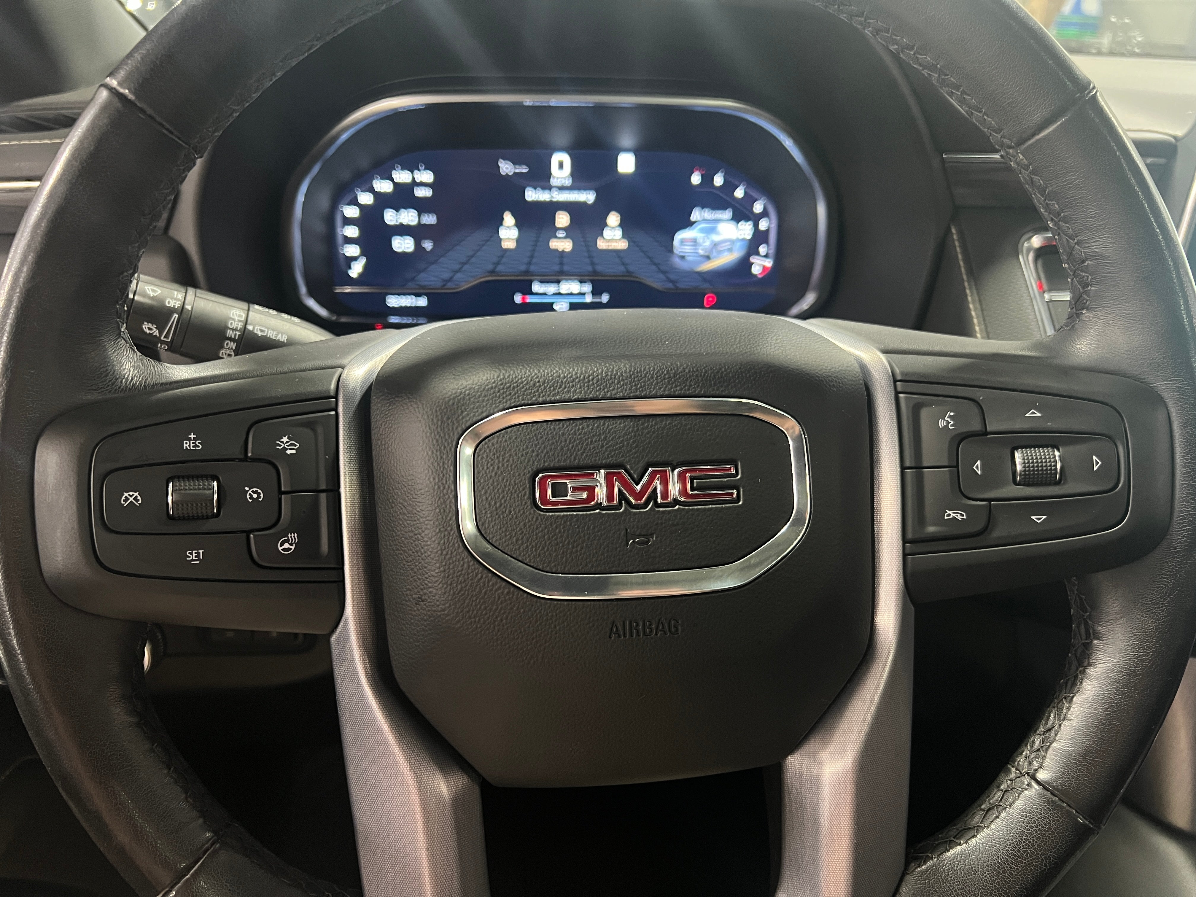 Thumbnail: 2022 GMC Yukon XL - 4