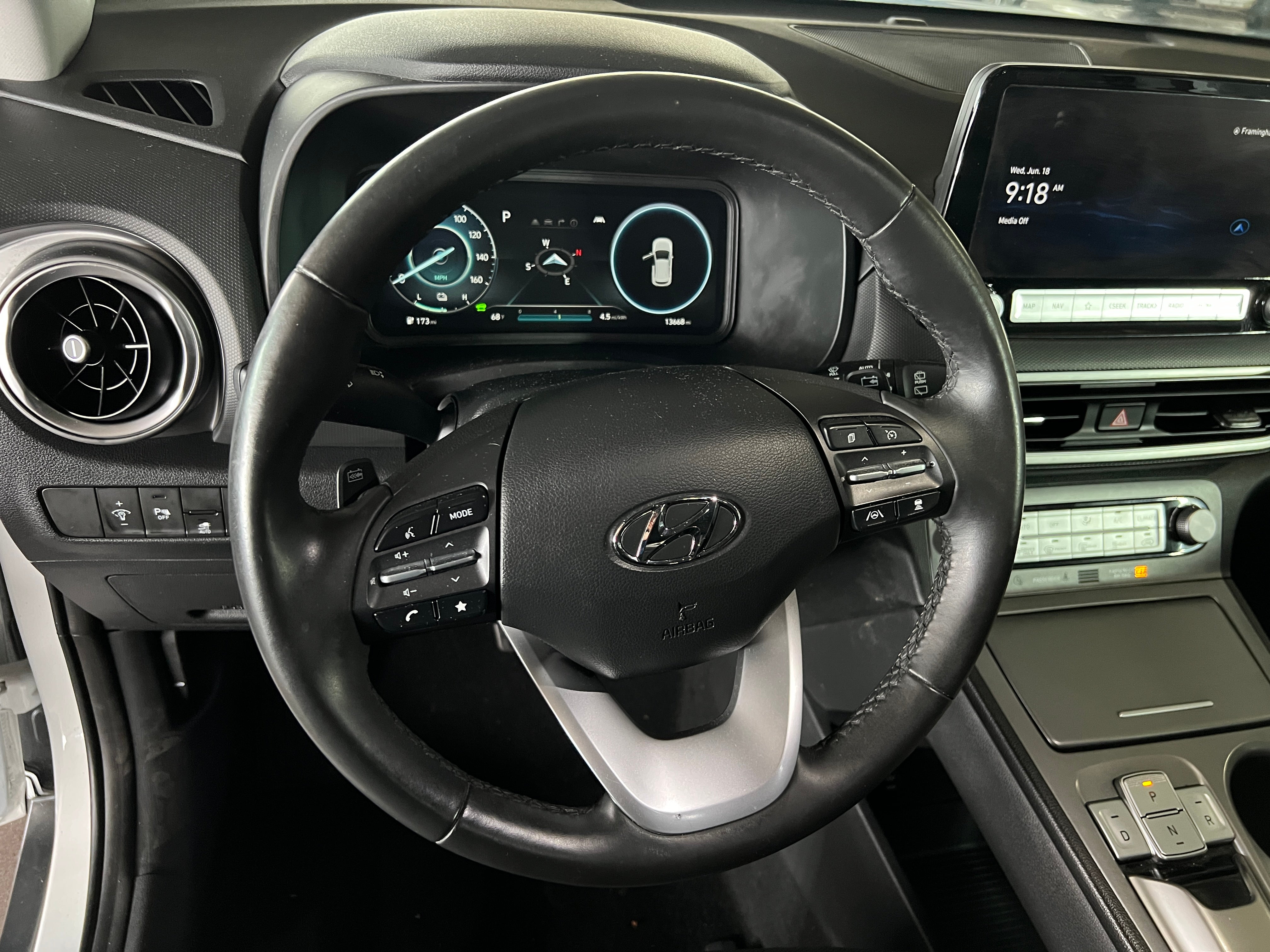 2023 Hyundai Kona Limited 4