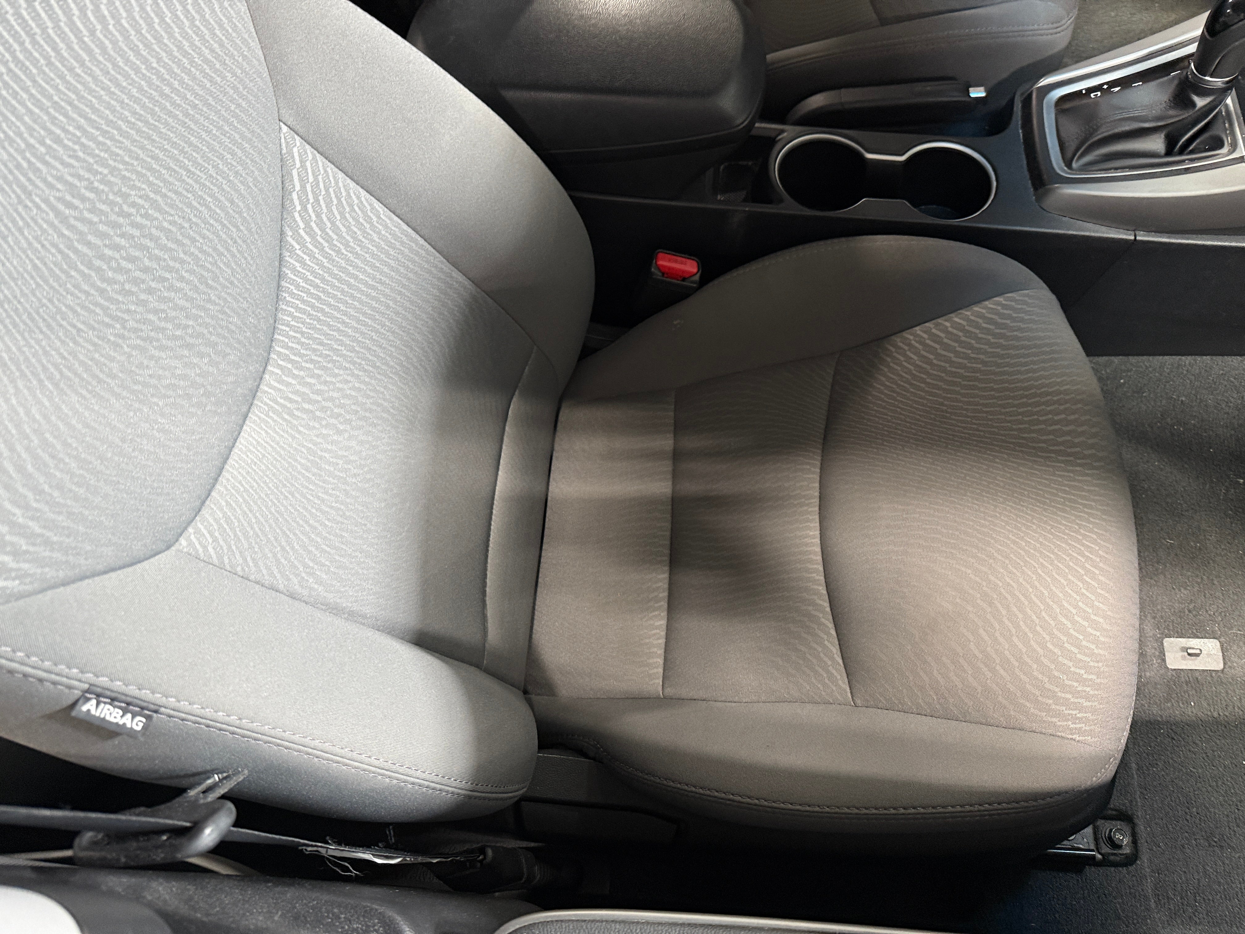 2016 Hyundai Elantra SE 2