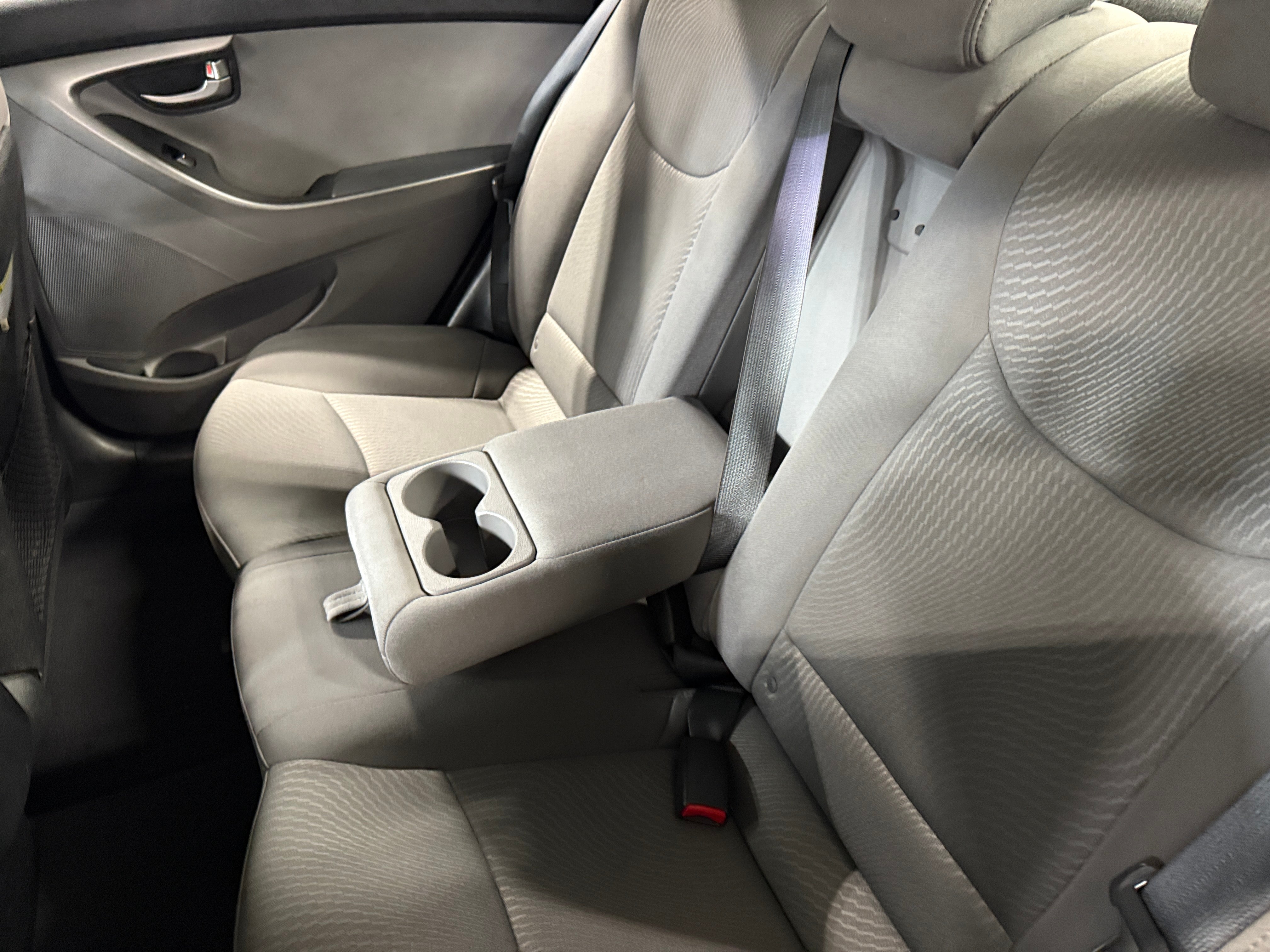 2016 Hyundai Elantra SE 6