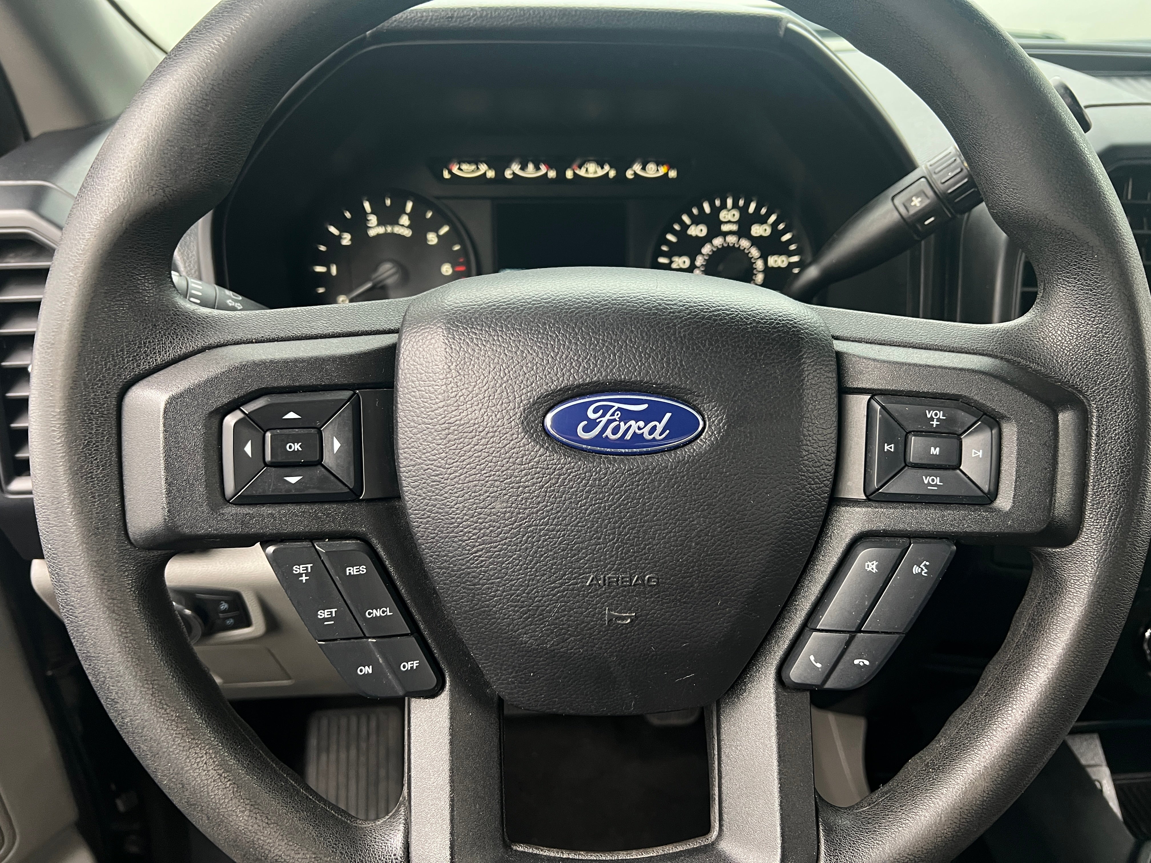 Thumbnail: 2019 Ford Econoline - 5