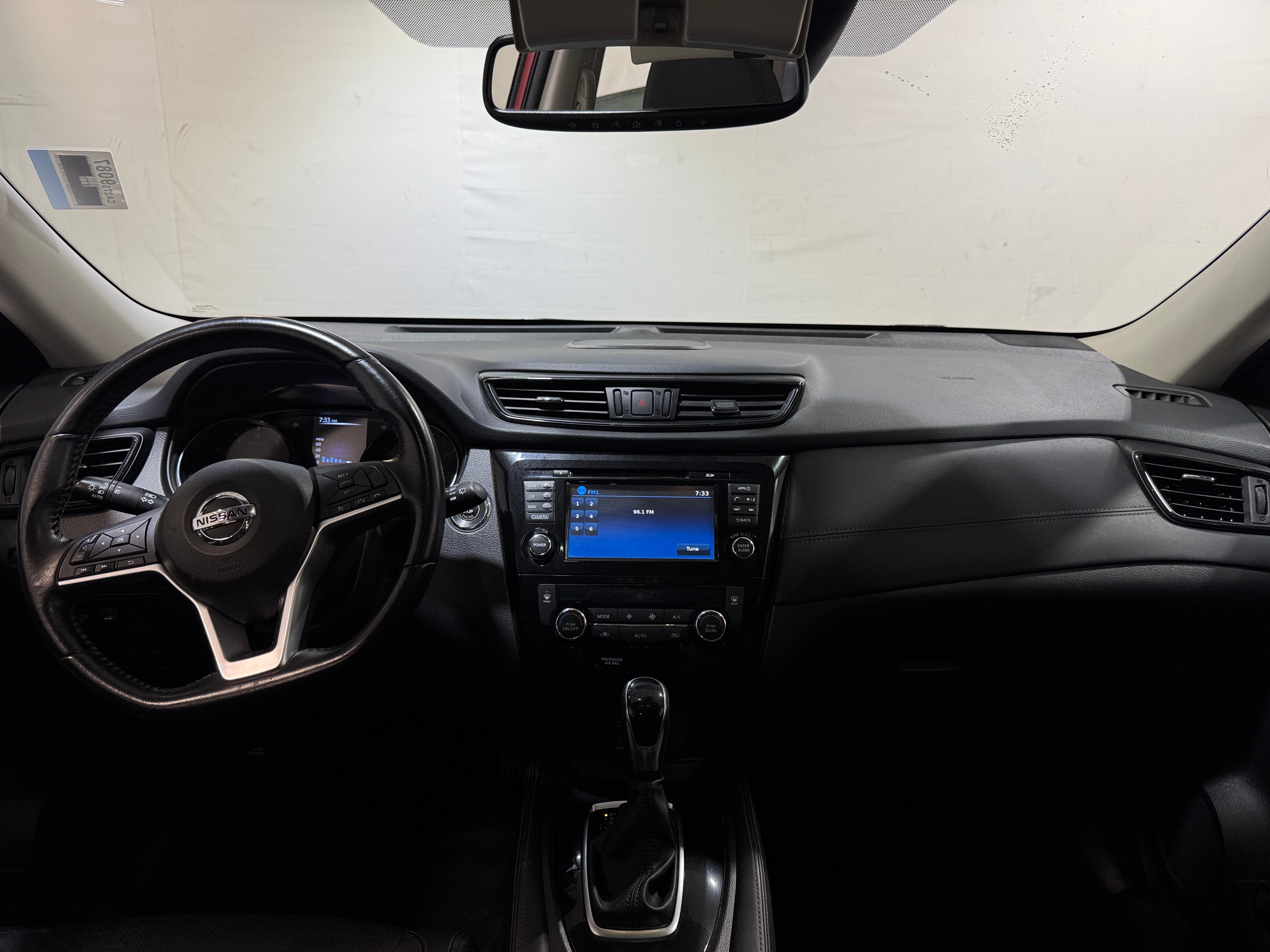Thumbnail: 2017 Nissan Rogue - 2