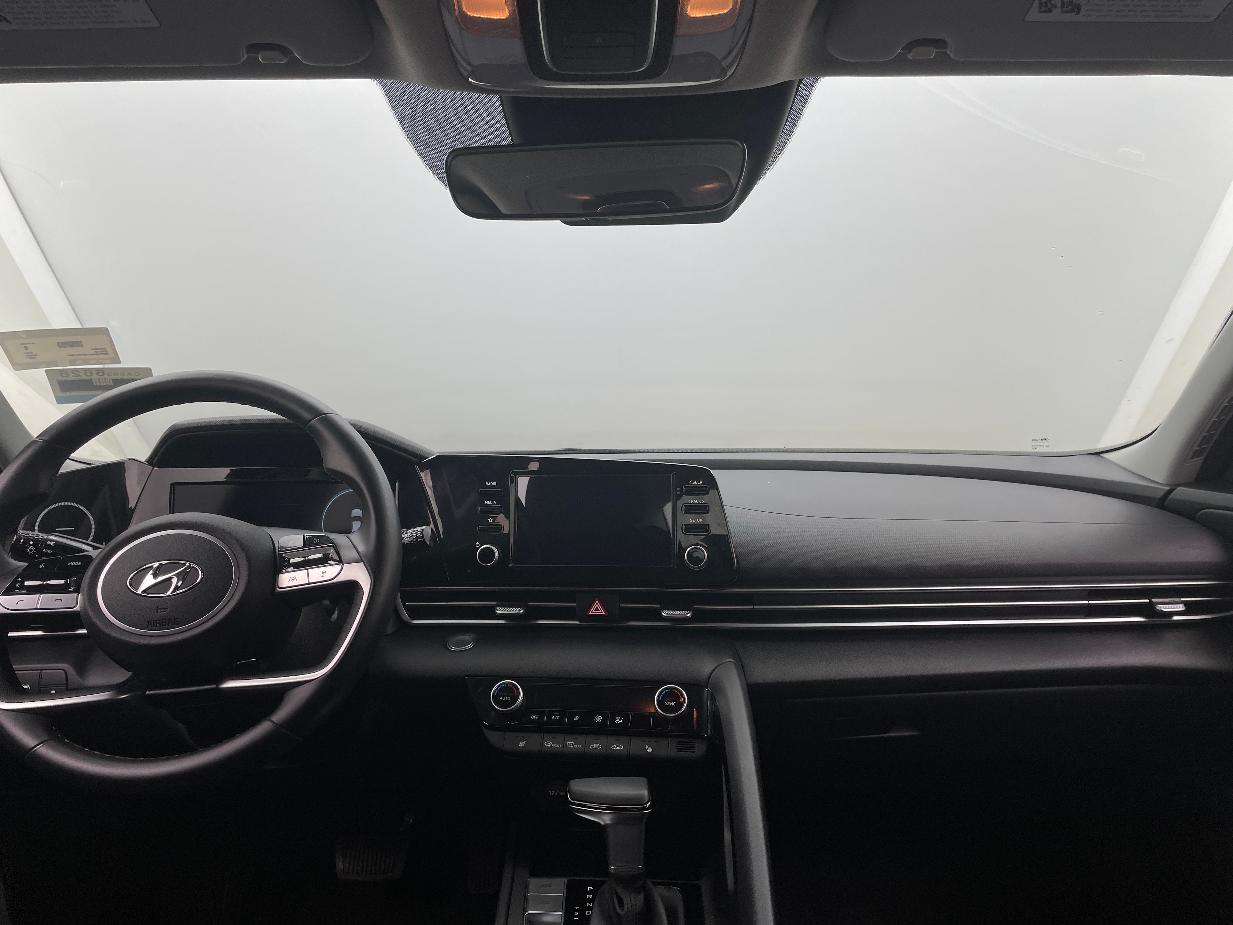 Thumbnail: 2021 Hyundai Elantra - 3