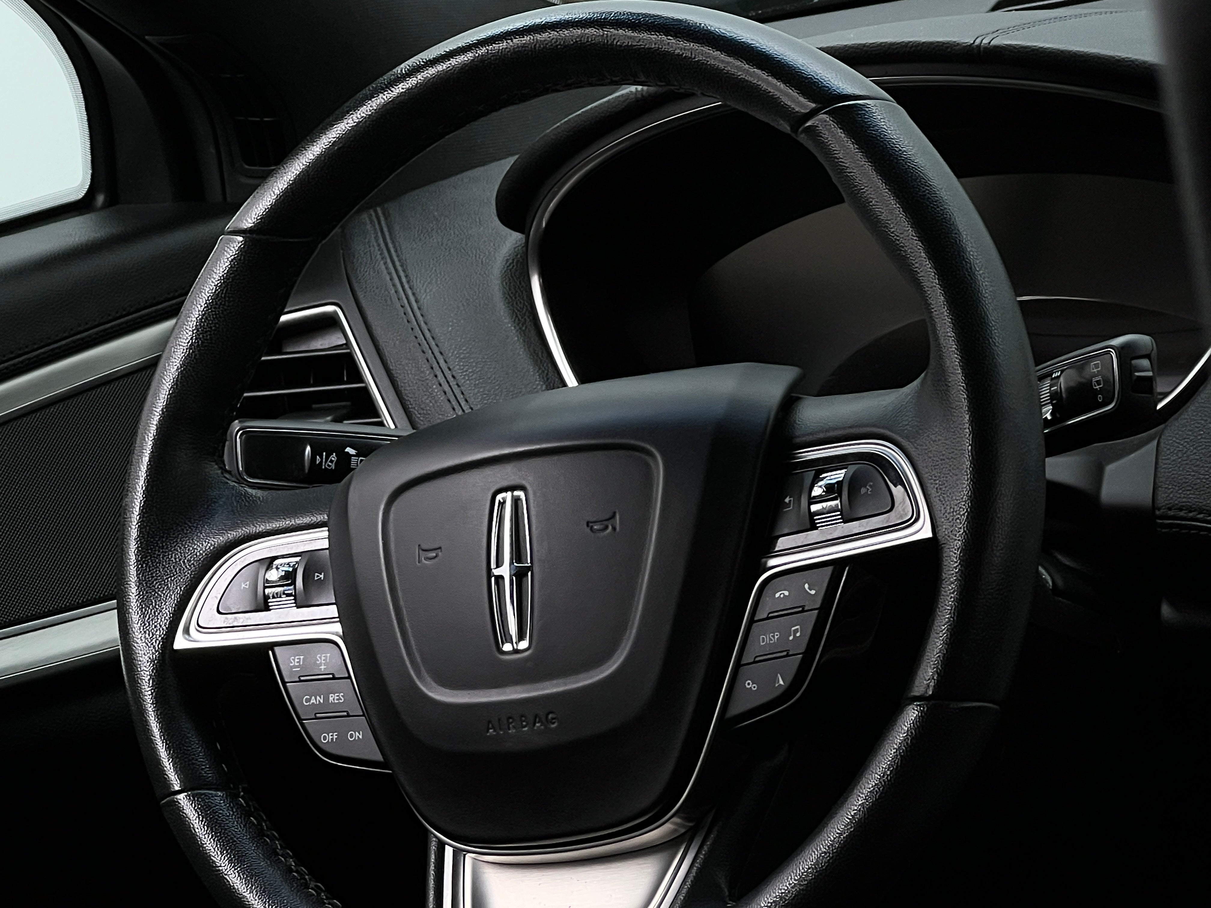 2019 Lincoln Nautilus  4