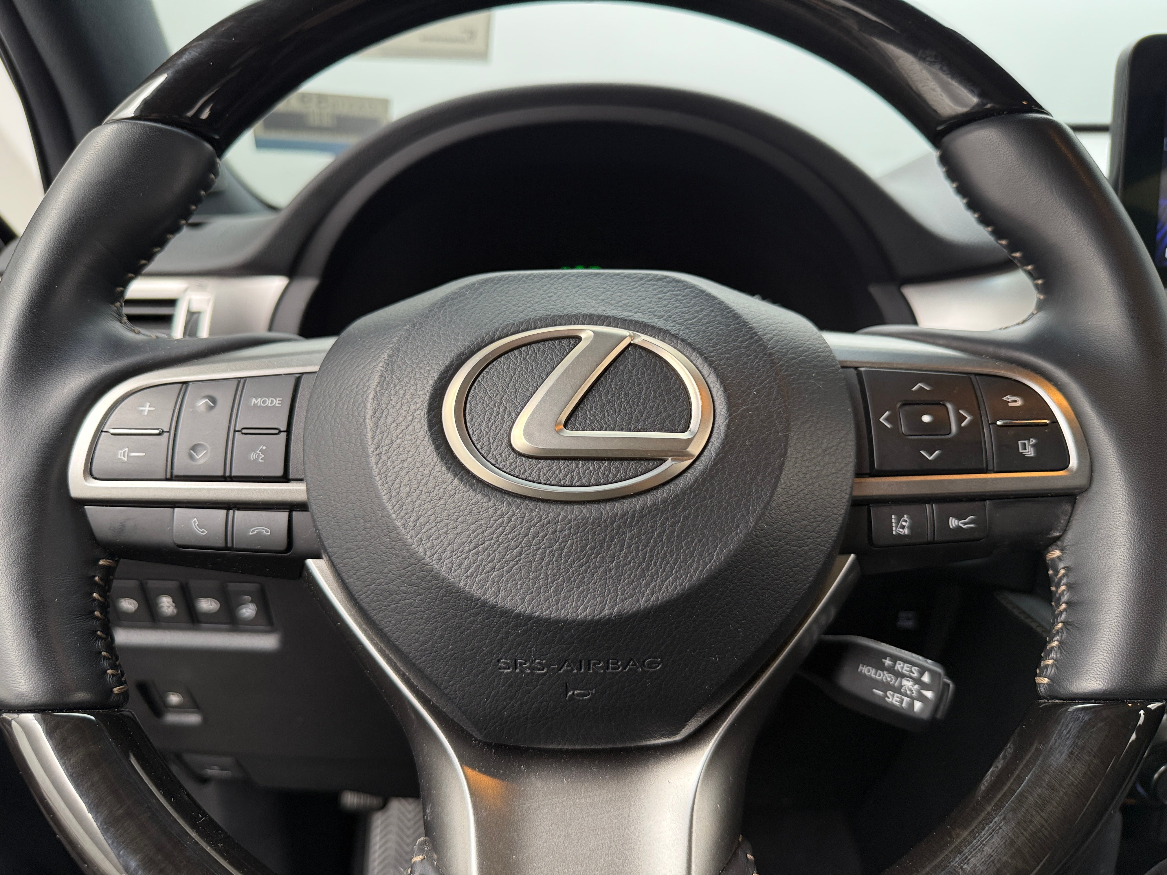 Thumbnail: 2023 Lexus GX - 4