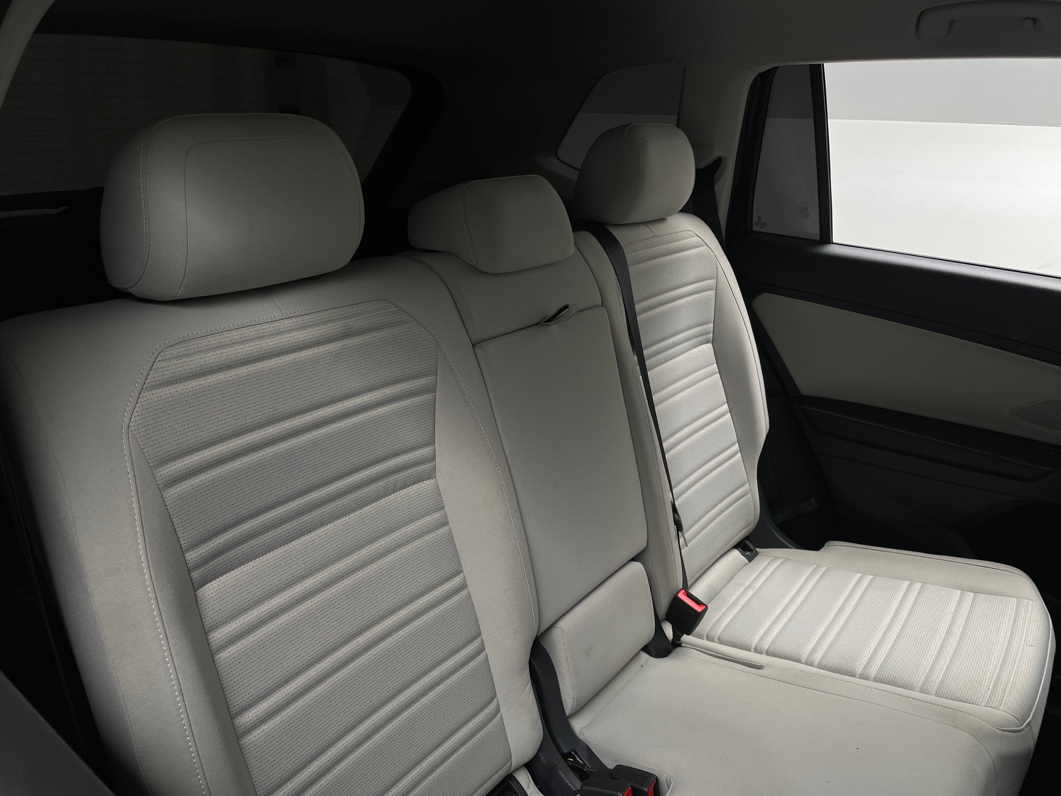 Thumbnail: 2024 Volkswagen Tiguan - 6