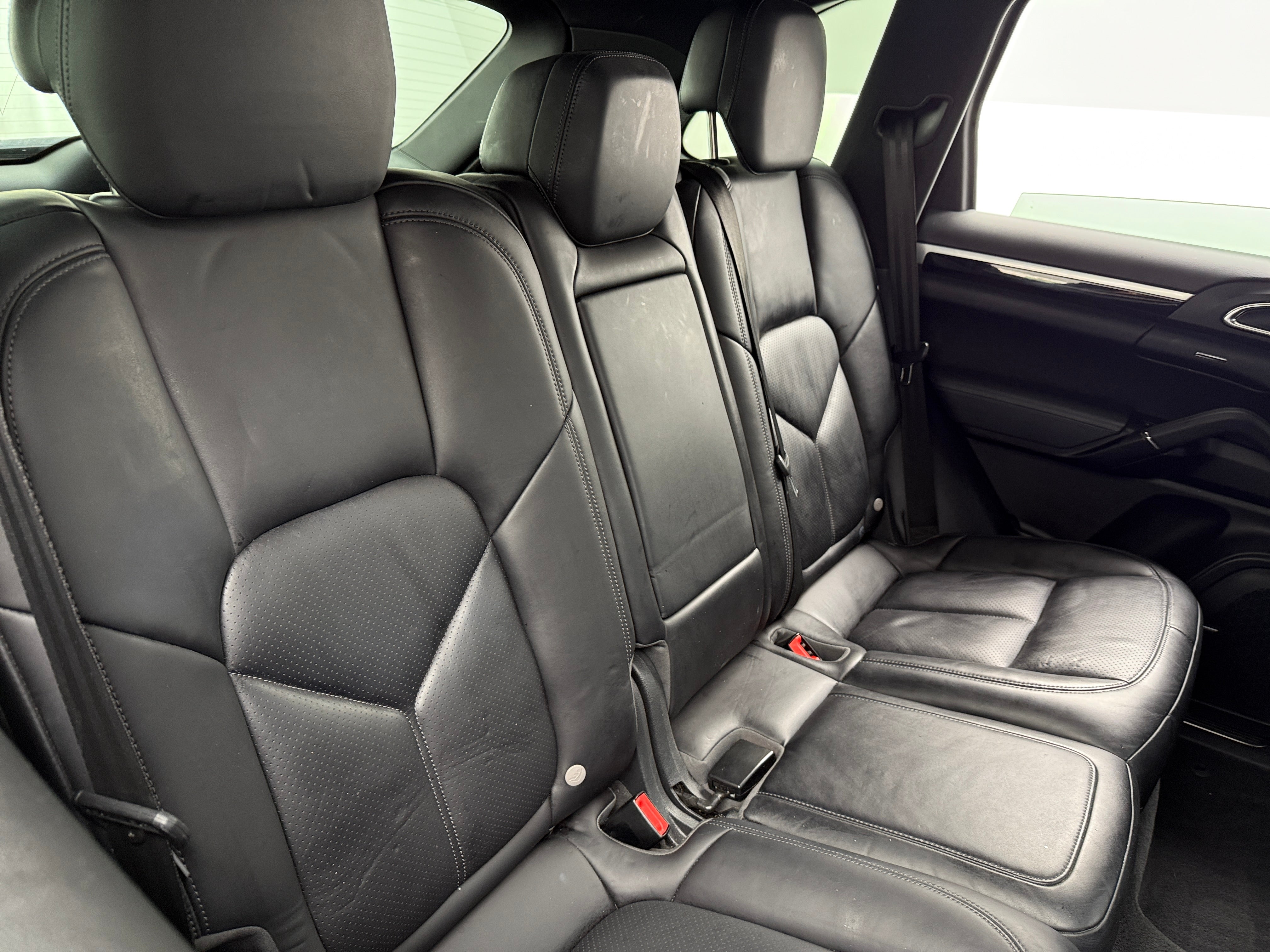 2016 Porsche Cayenne Base 5