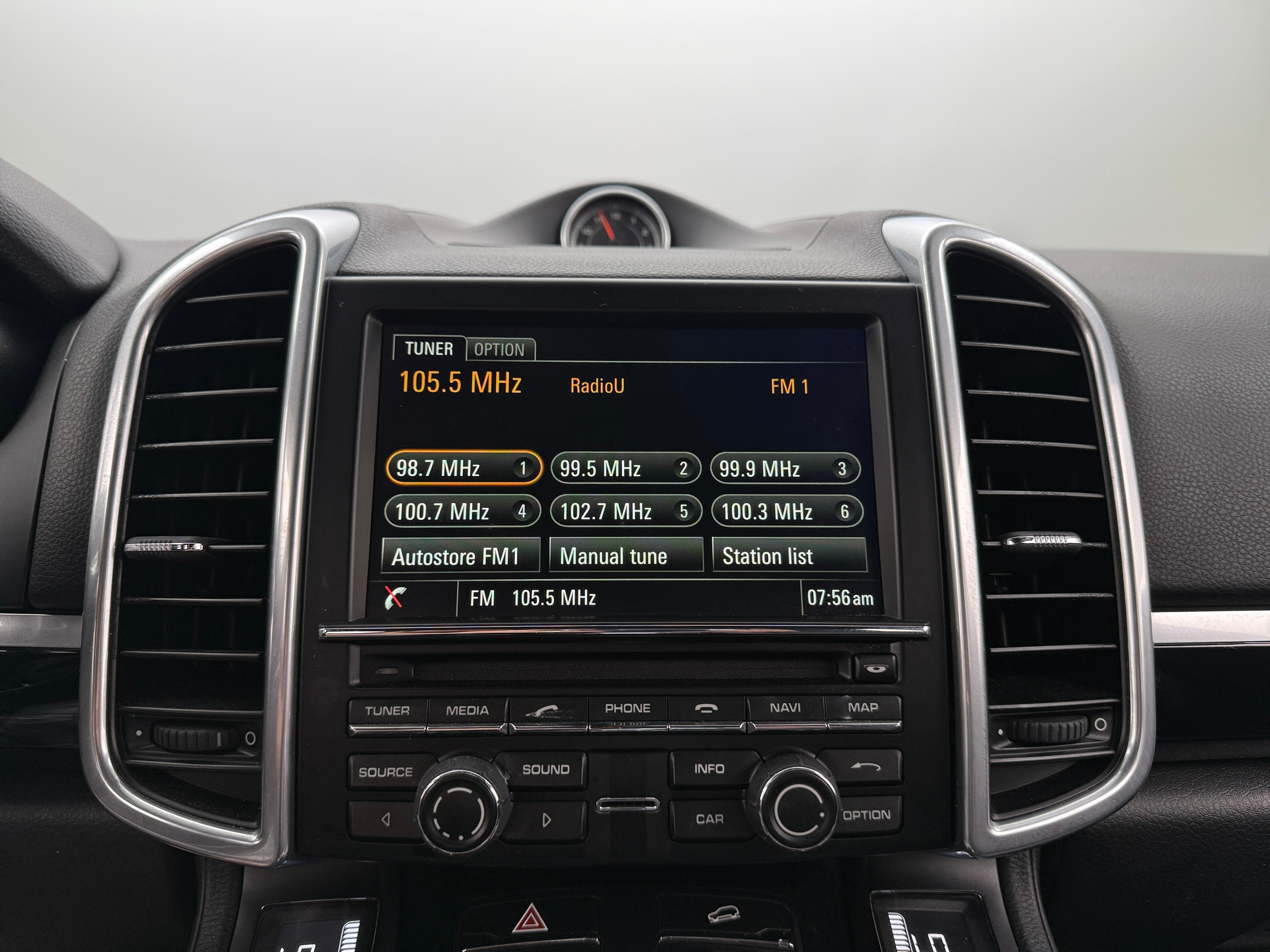 2016 Porsche Cayenne Base 3