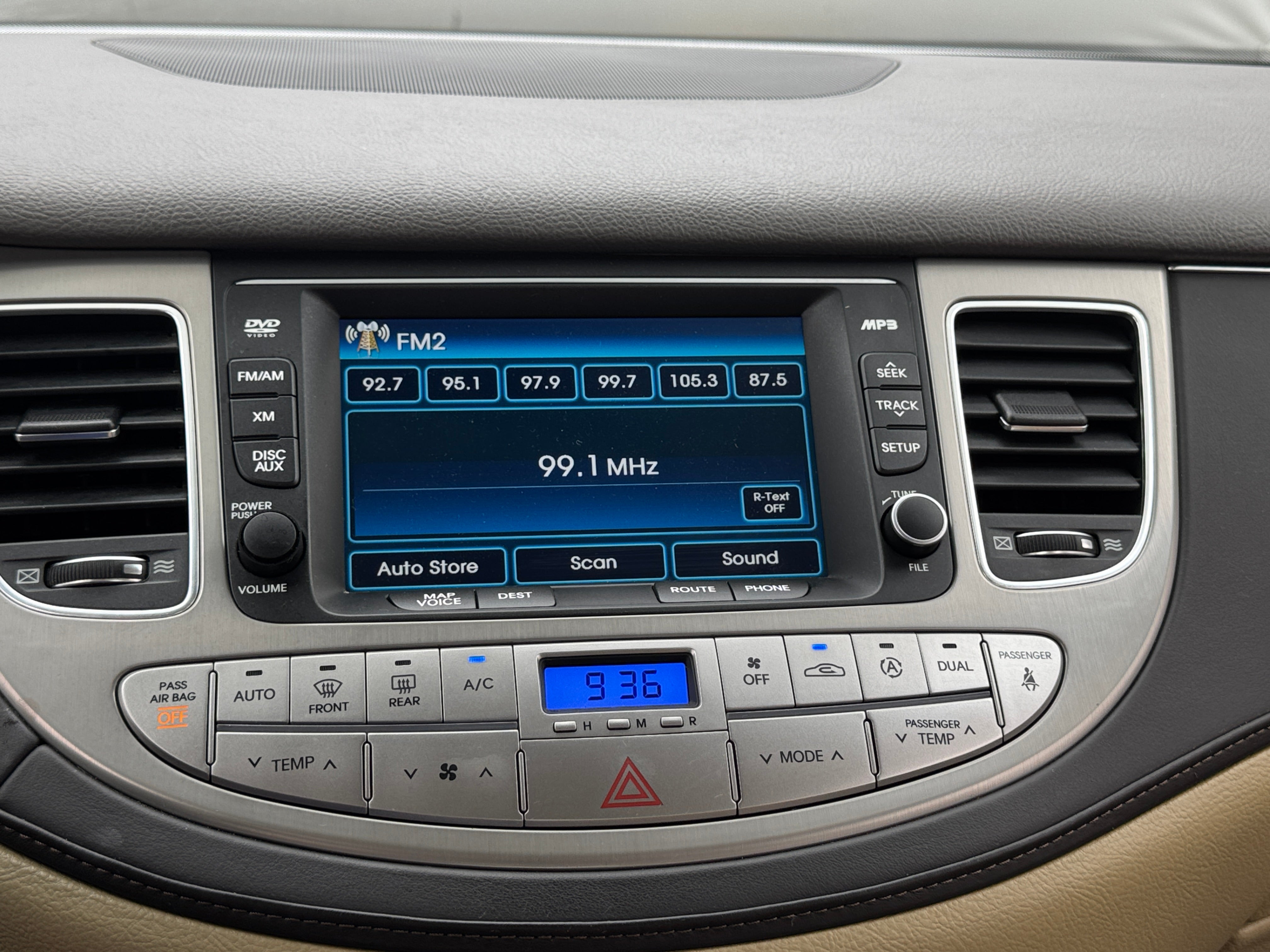 2013 Hyundai Genesis 3.8 3