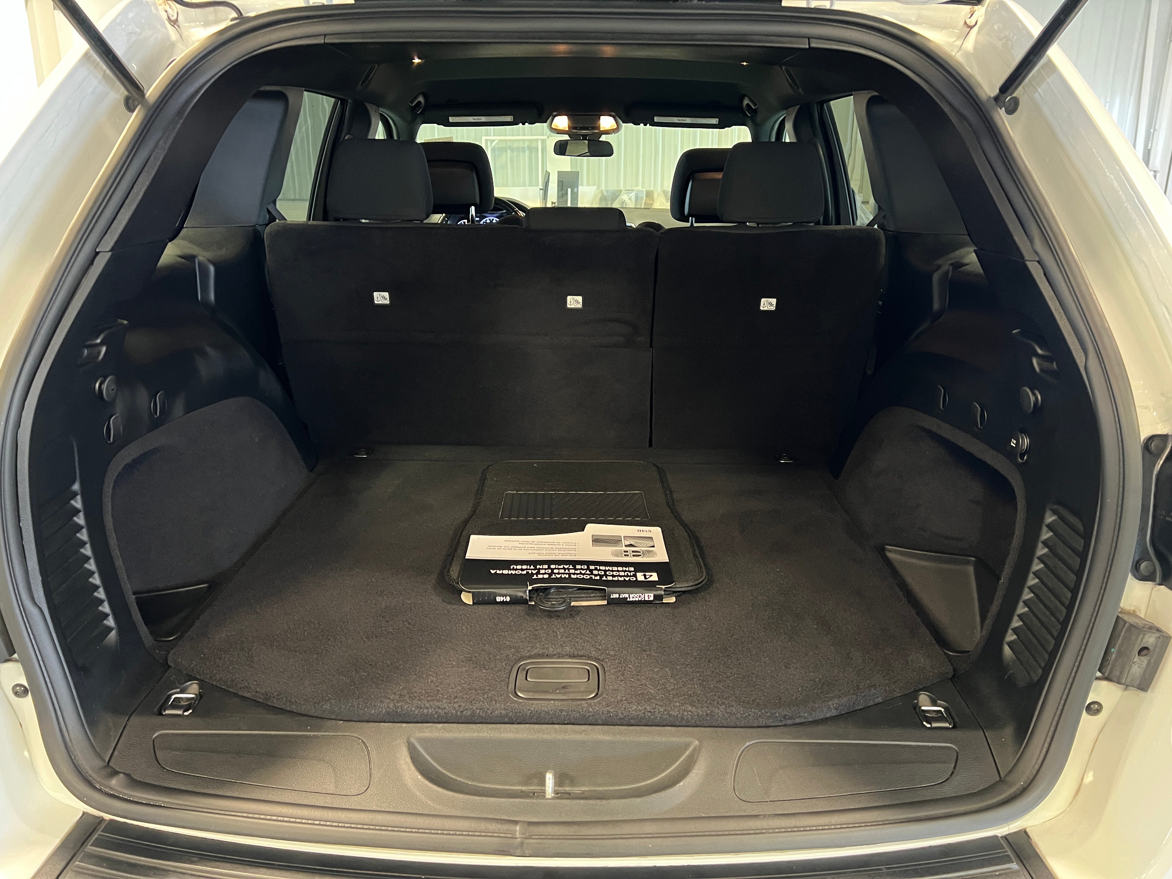2020 Jeep Grand Cherokee Laredo 7