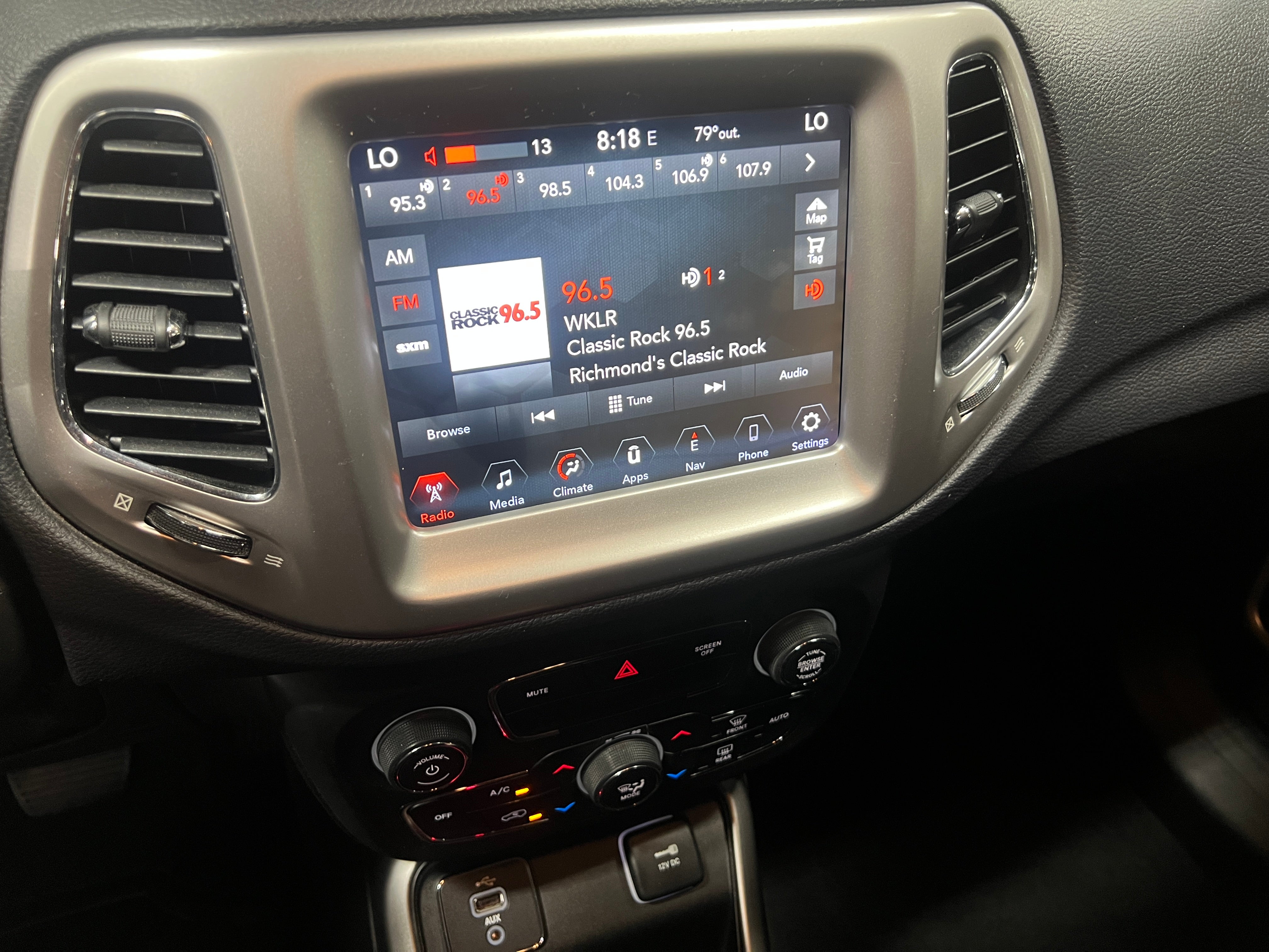 Thumbnail: 2017 Jeep Compass - 4