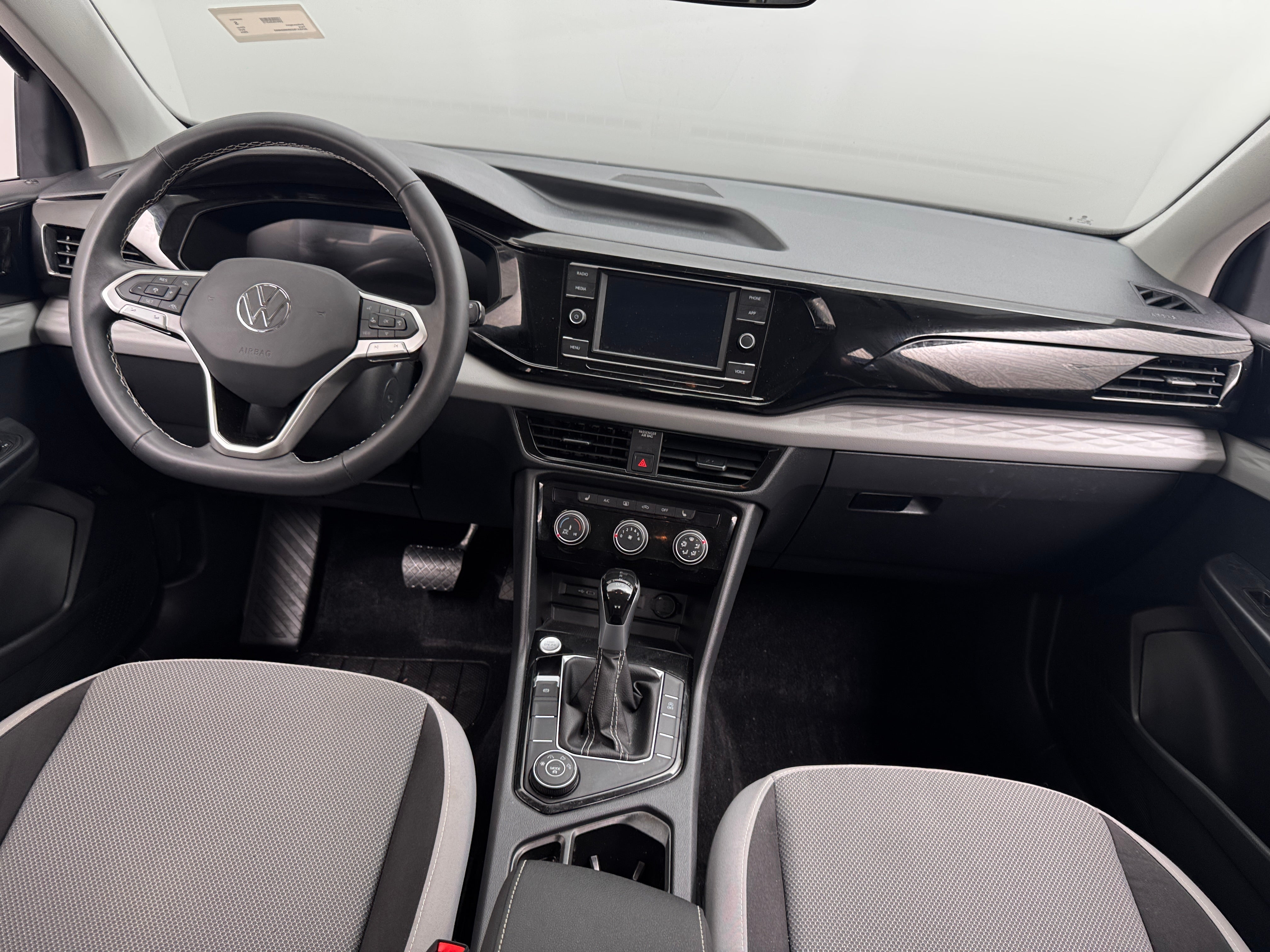 2024 Volkswagen Taos S 3