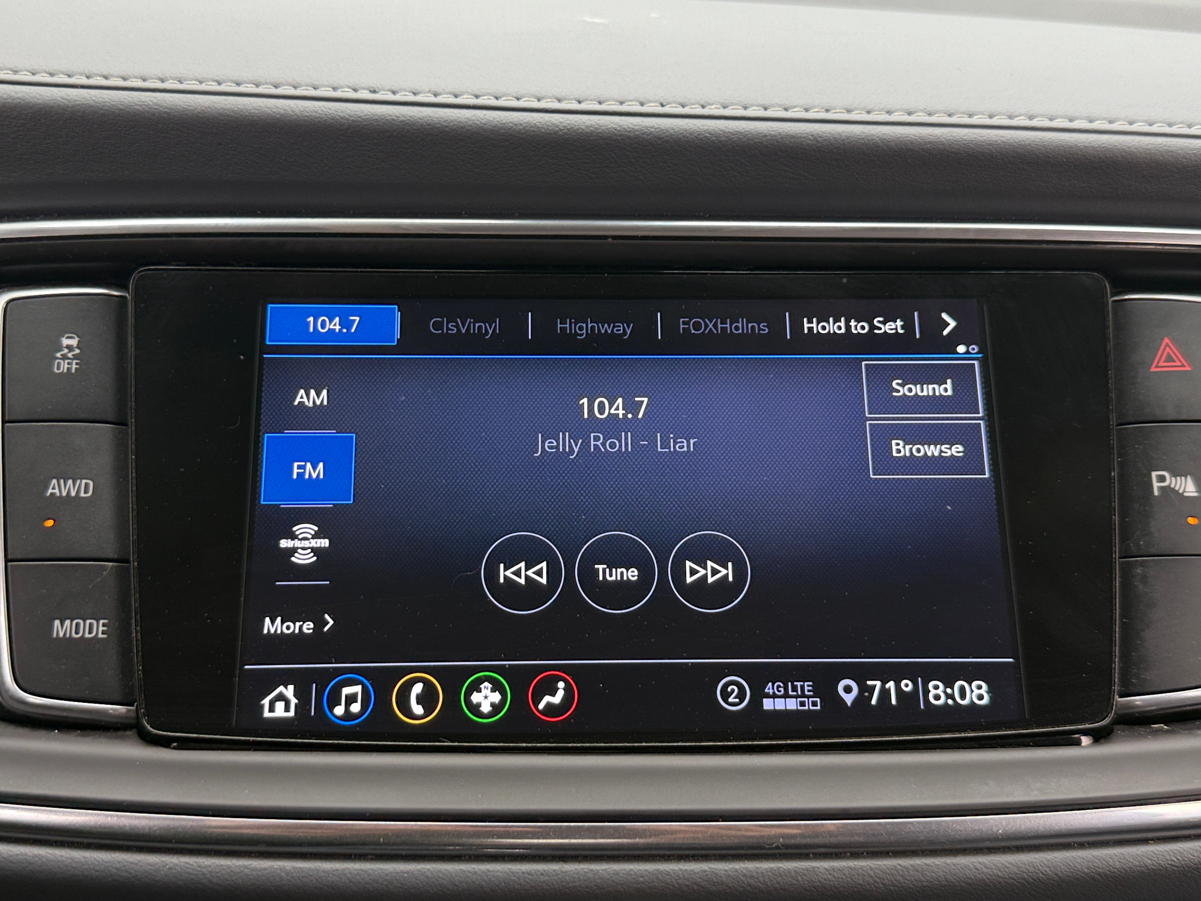 Thumbnail: 2021 Buick Enclave - 3