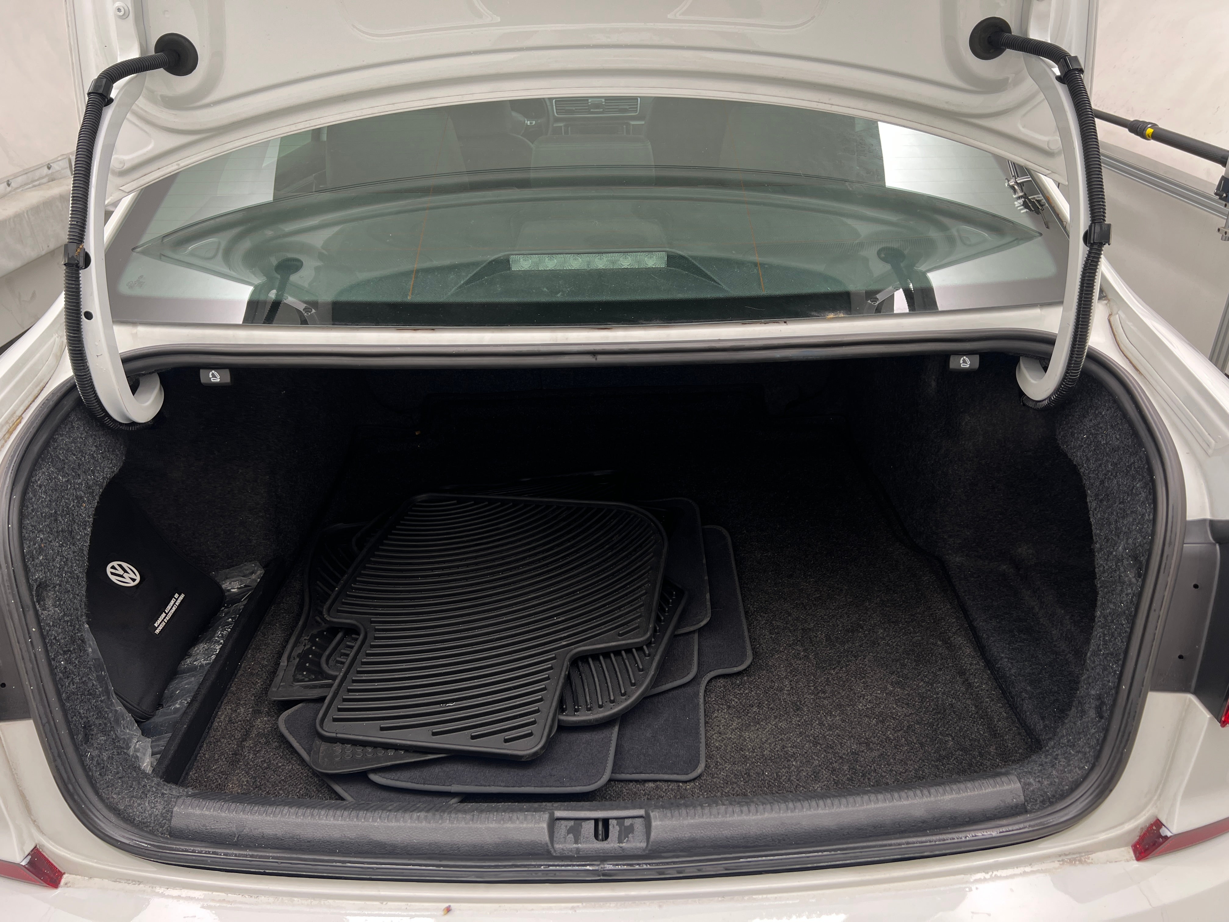 2018 Volkswagen Passat 2.0T 6