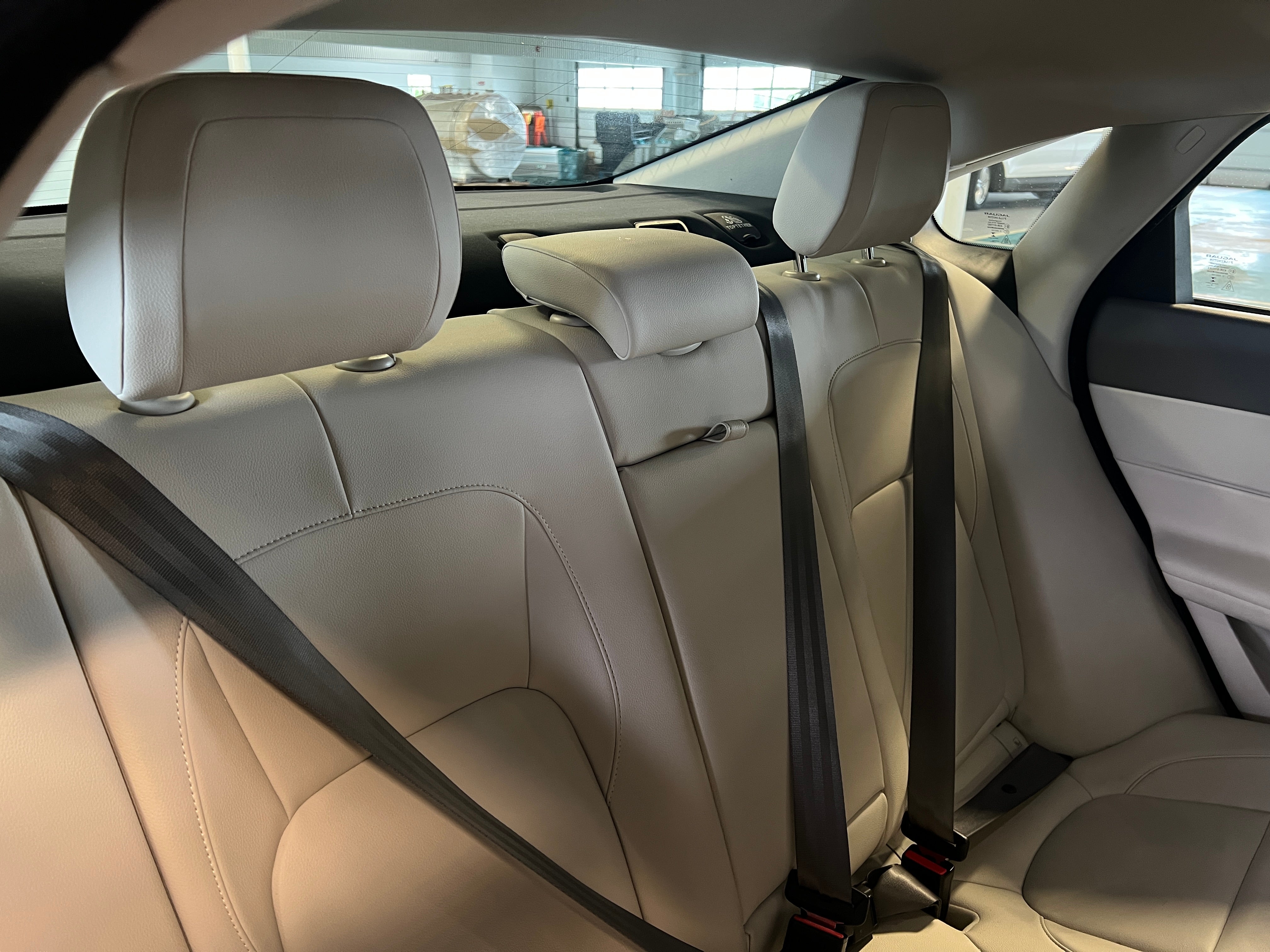 2017 Jaguar XF Premium 5