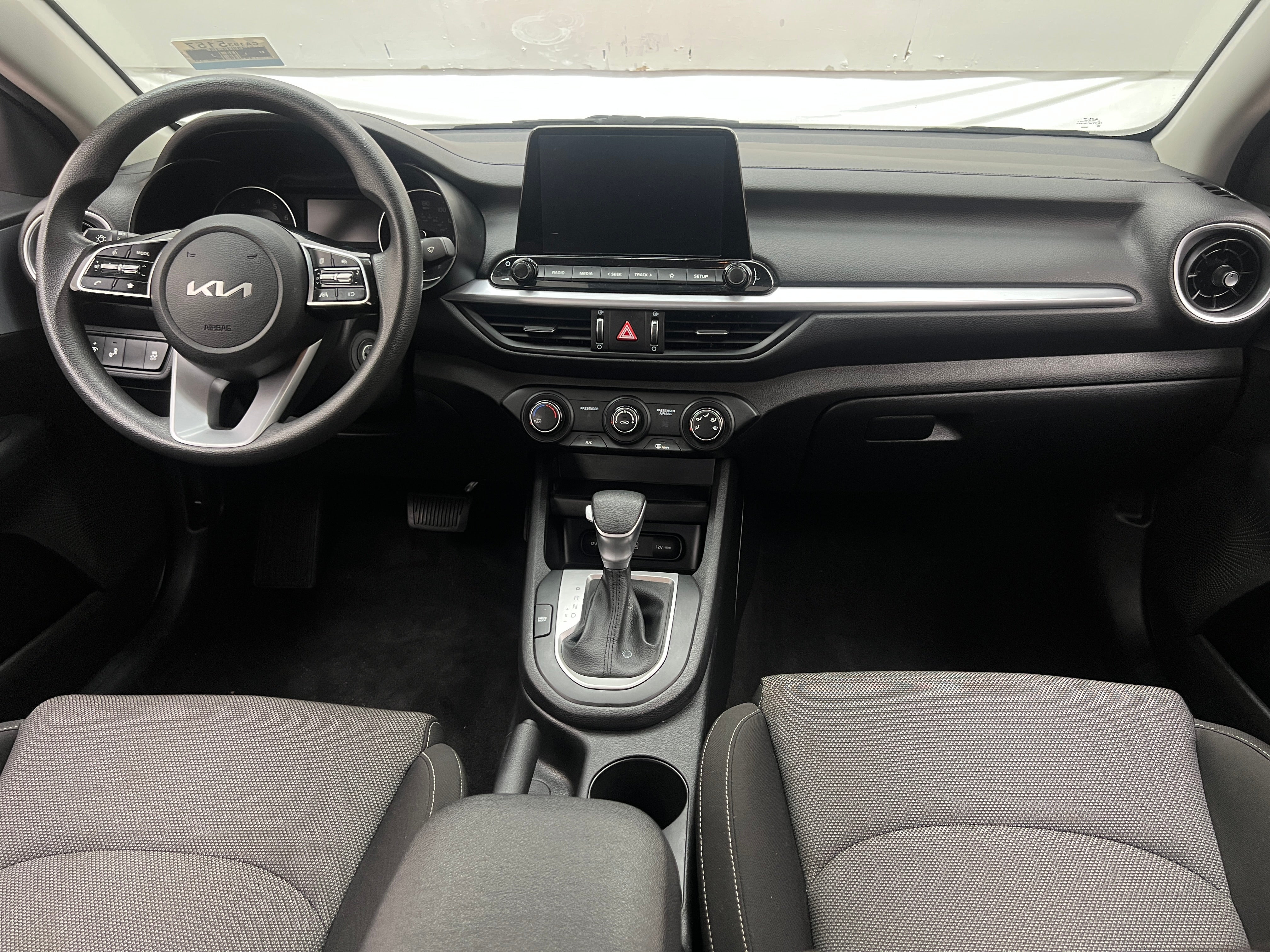 Thumbnail: 2023 Kia Forte - 3