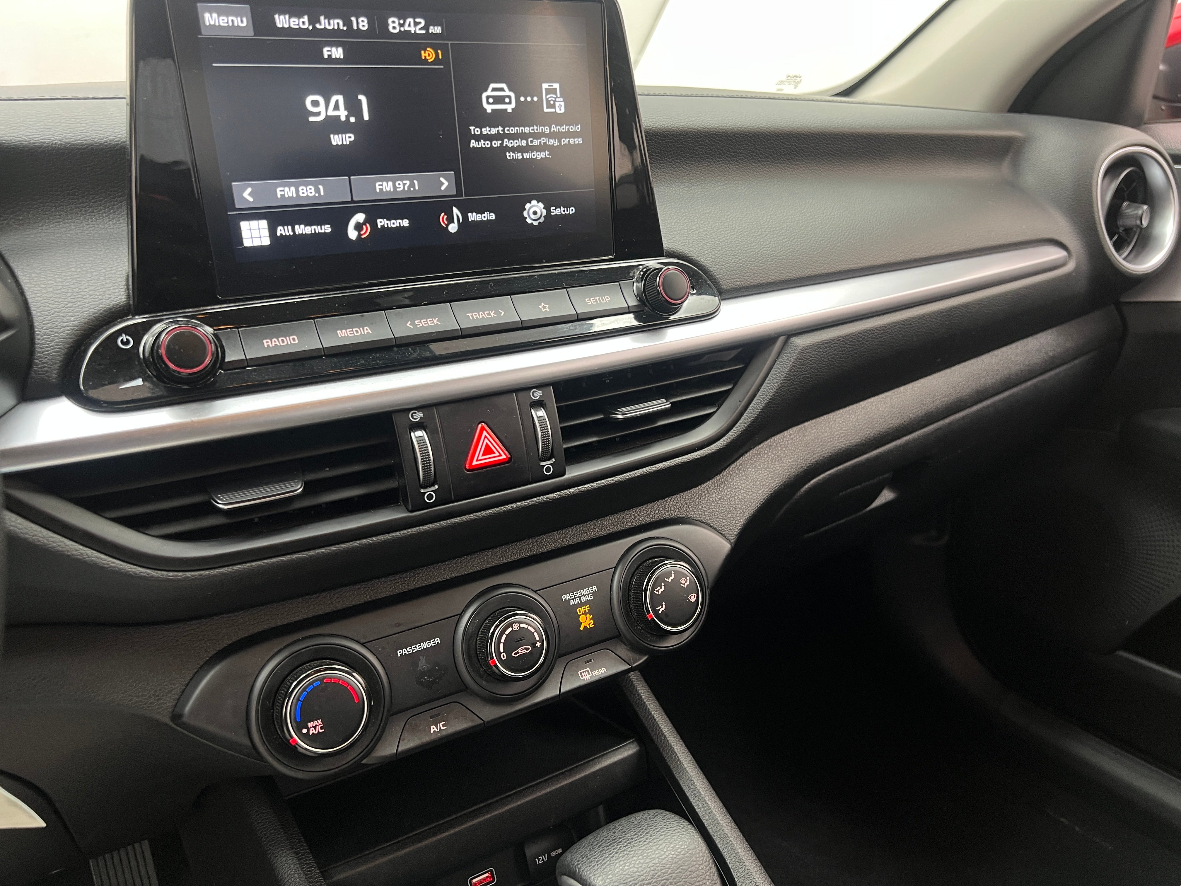 Thumbnail: 2023 Kia Forte - 4
