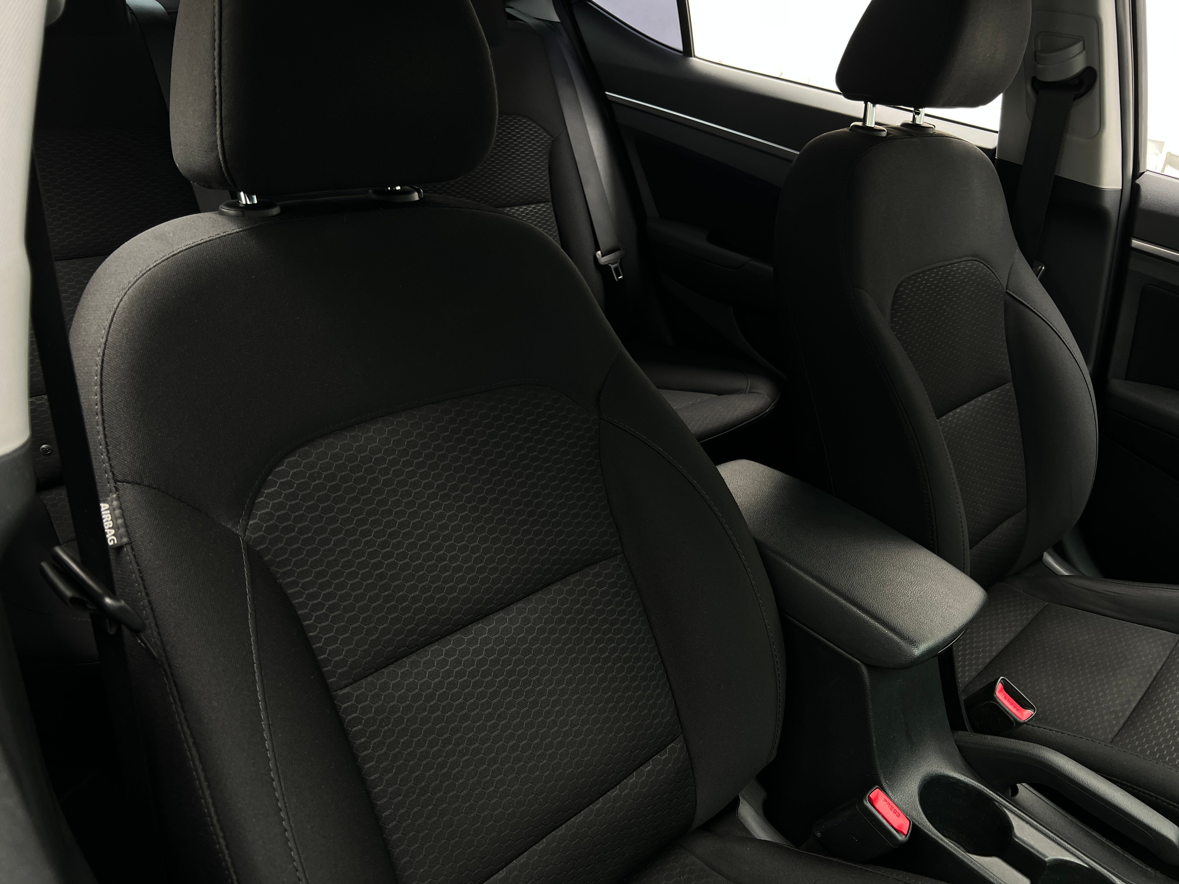 2019 Hyundai Elantra Value Edition 2
